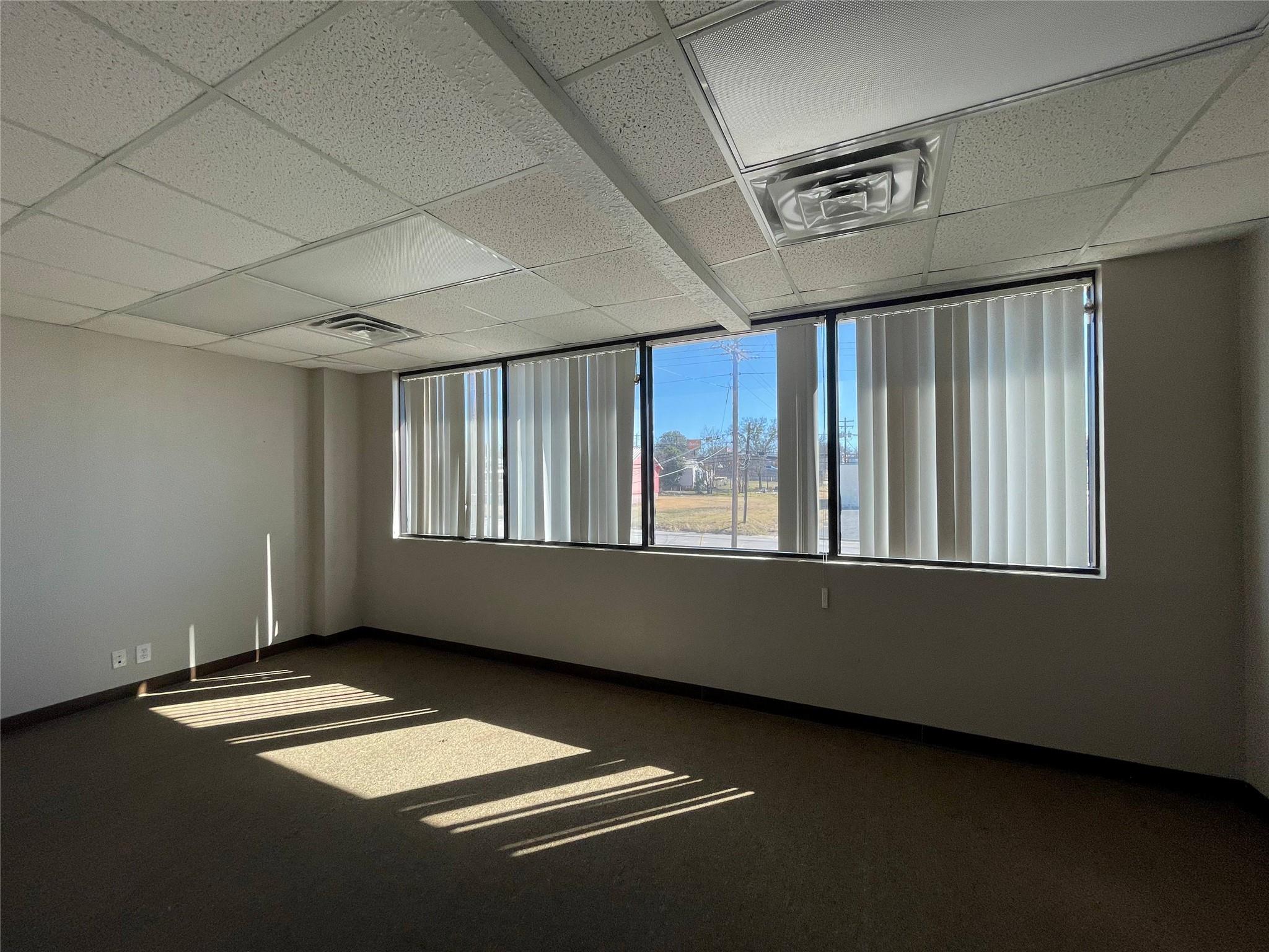 1305 S Key Ave, Lampasas, TX 76550