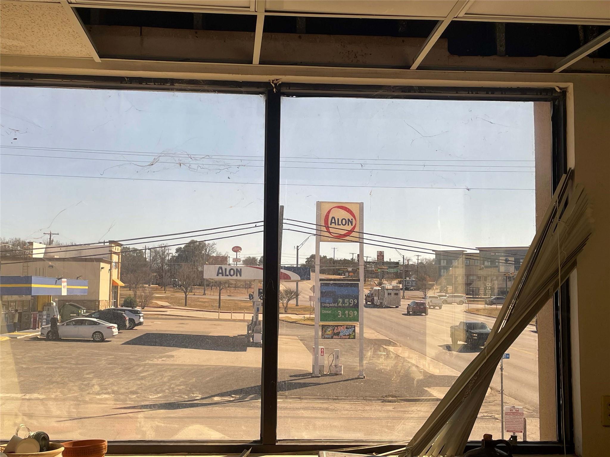 1305 S Key Ave, Lampasas, TX 76550