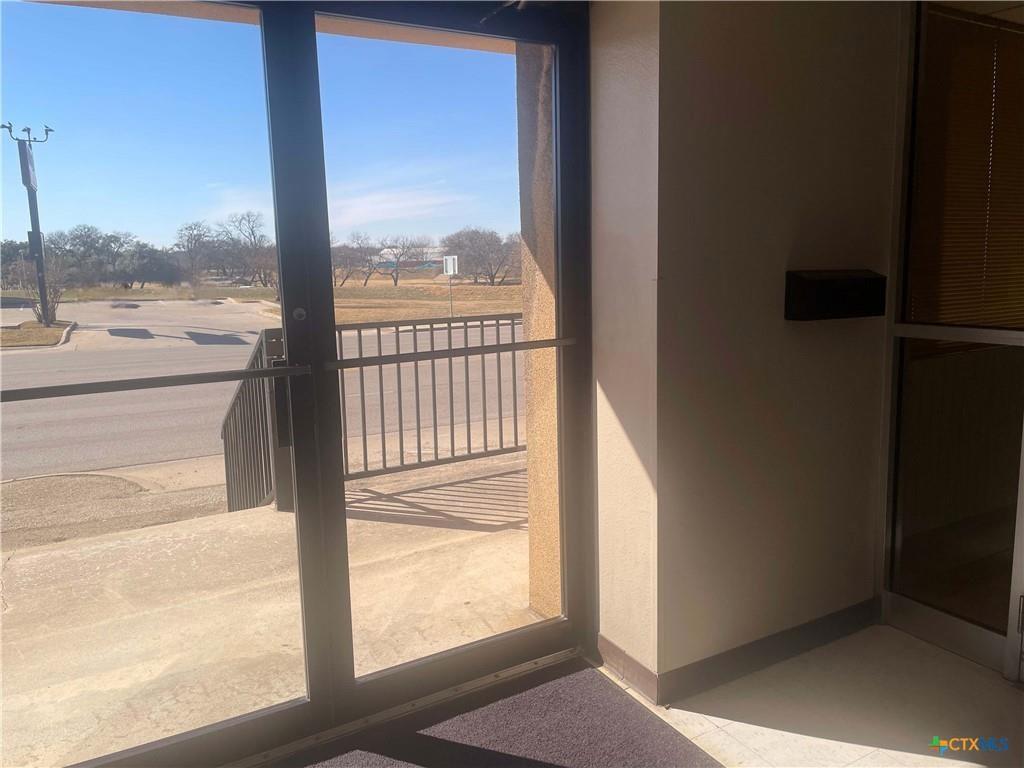 1305 S Key Ave, Lampasas, TX 76550