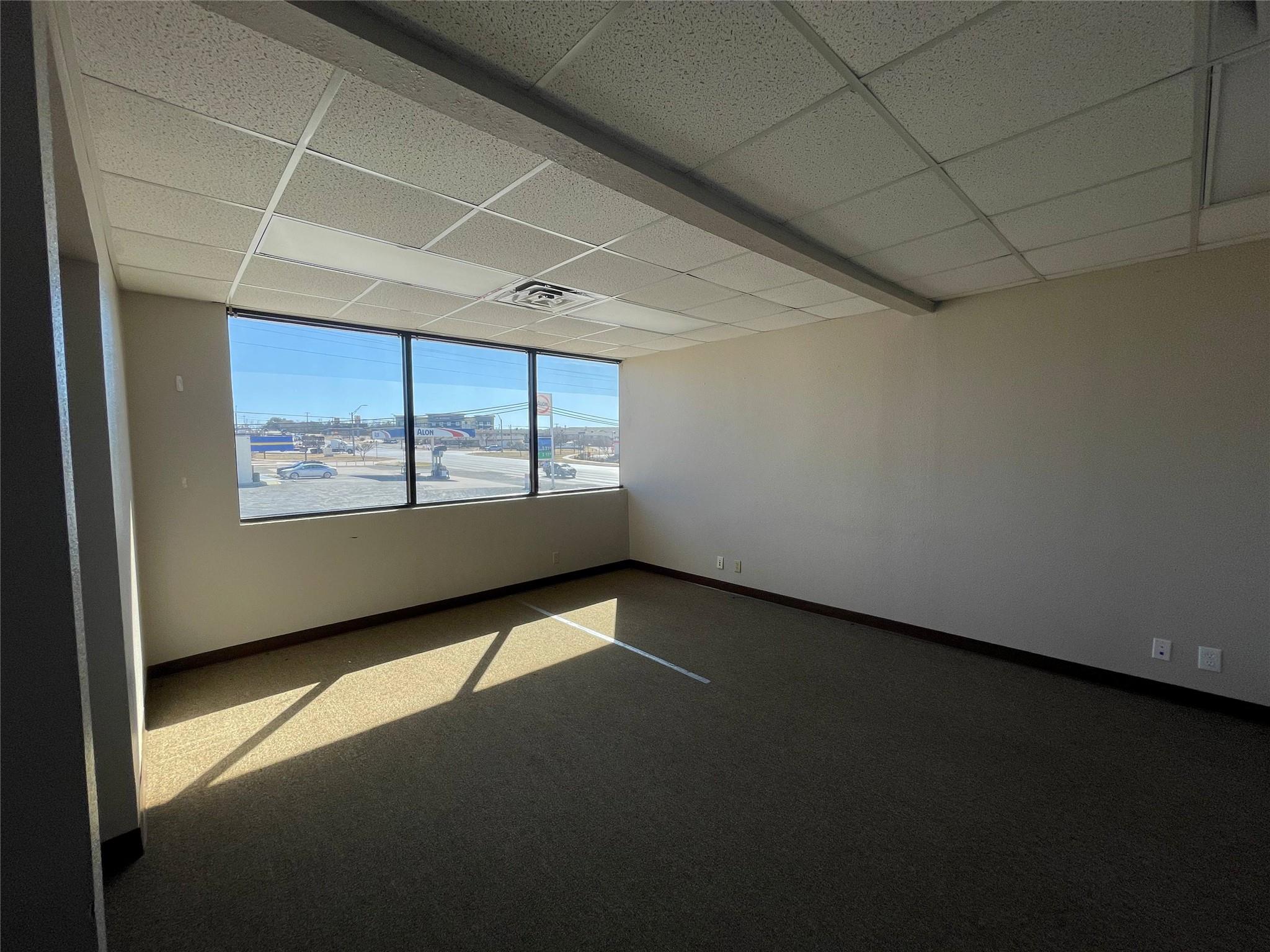 1305 S Key Ave, Lampasas, TX 76550