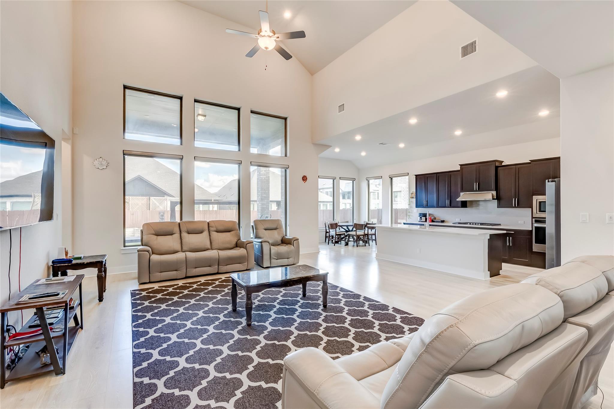 212 Charbono St, Leander, TX 78641