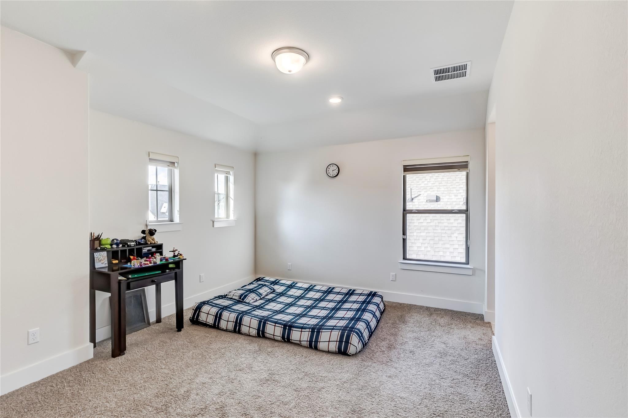 212 Charbono St, Leander, TX 78641