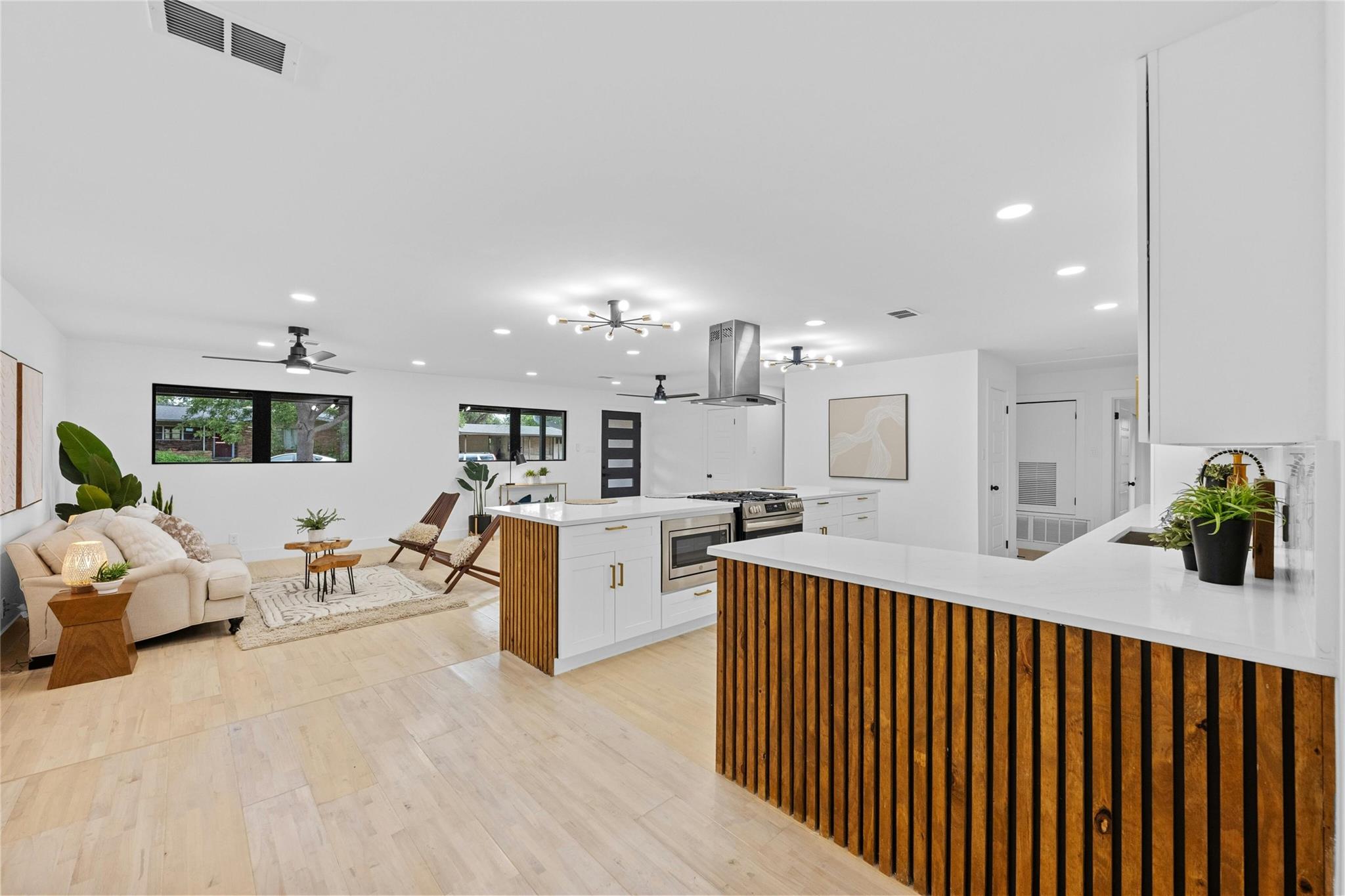 1305 Ridgehaven Dr, Austin, TX 78723