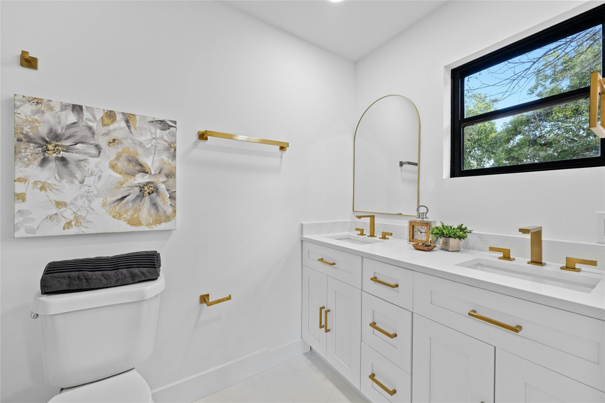 1305 Ridgehaven Dr, Austin, TX 78723