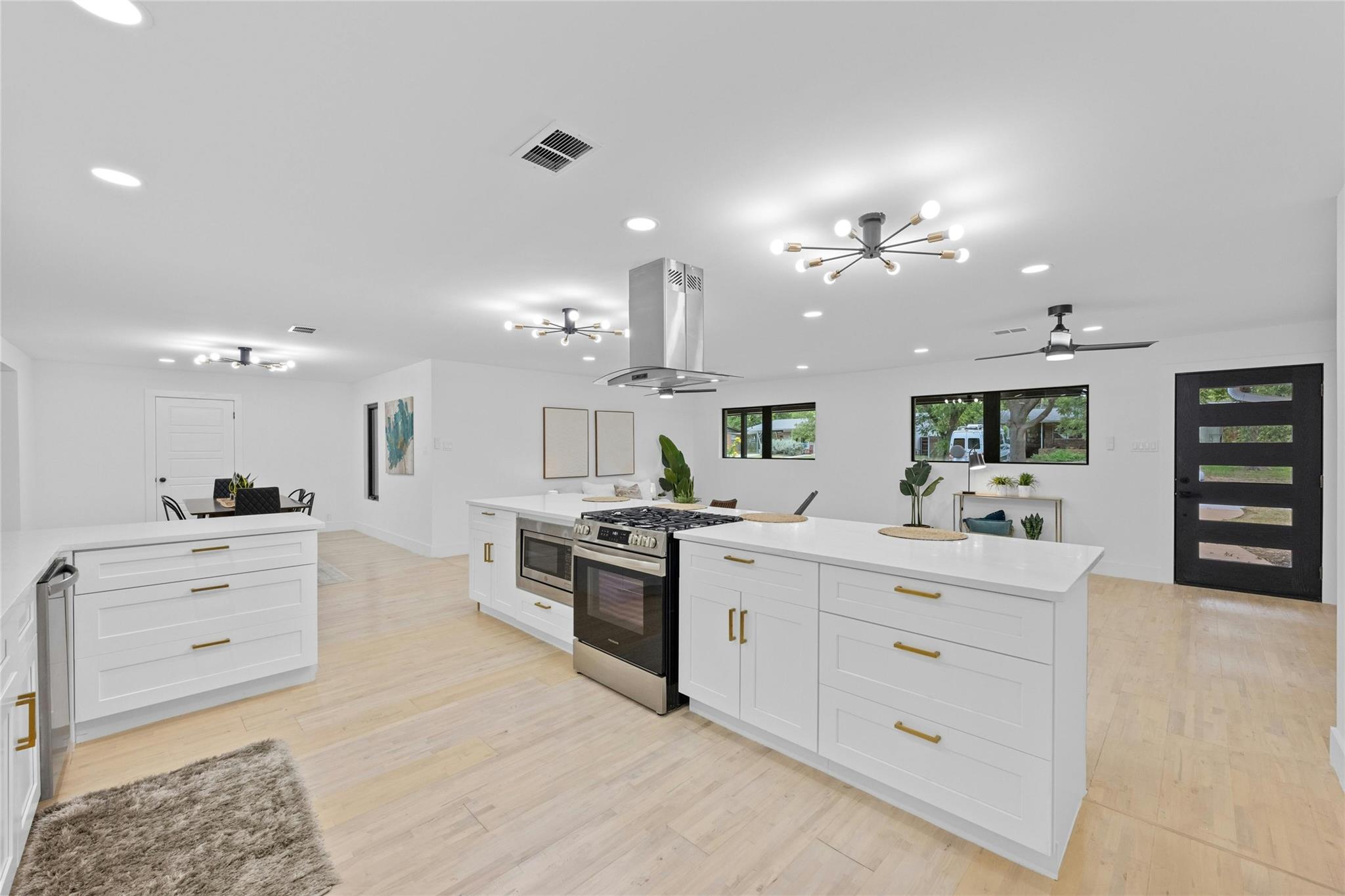 1305 Ridgehaven Dr, Austin, TX 78723