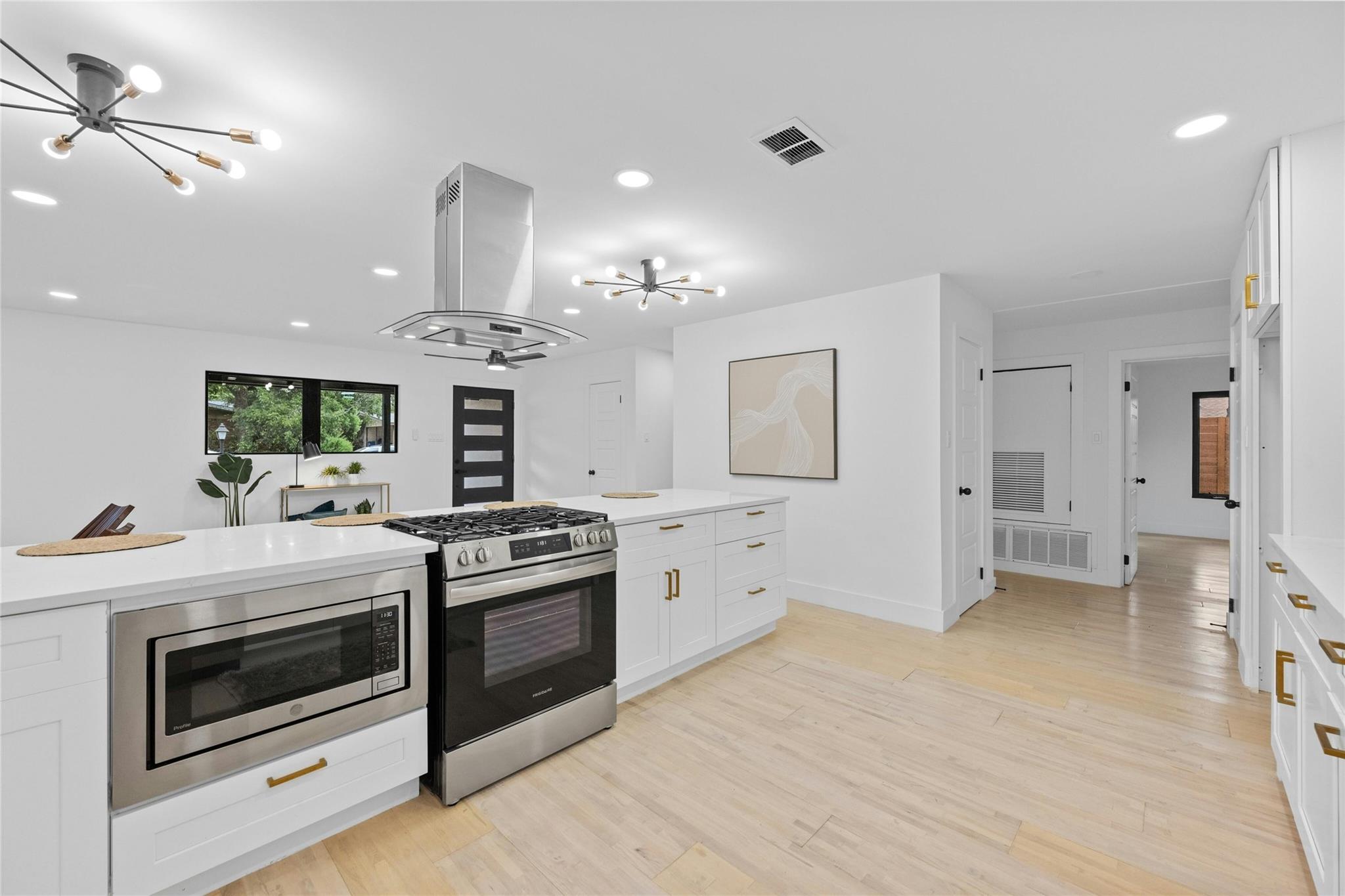 1305 Ridgehaven Dr, Austin, TX 78723