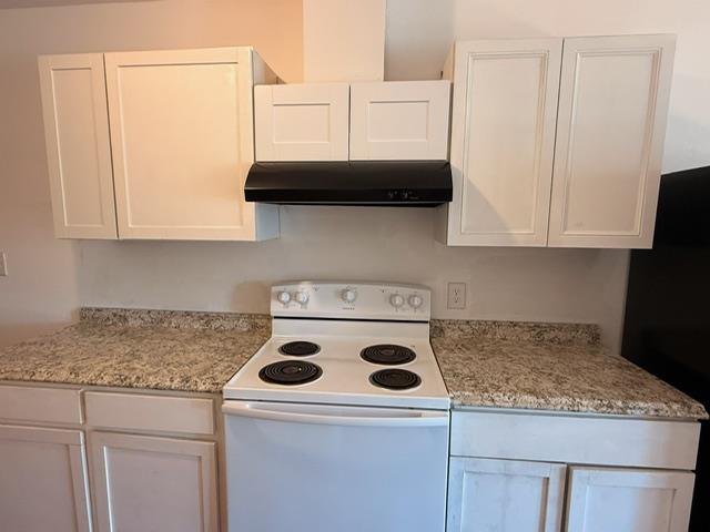 323 E Avenue C Ave, Robstown, TX 78380