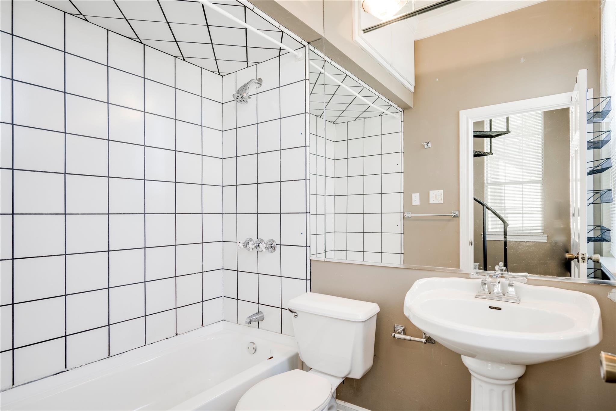 1603 Shoal Creek Blvd # C, Austin, TX 78701