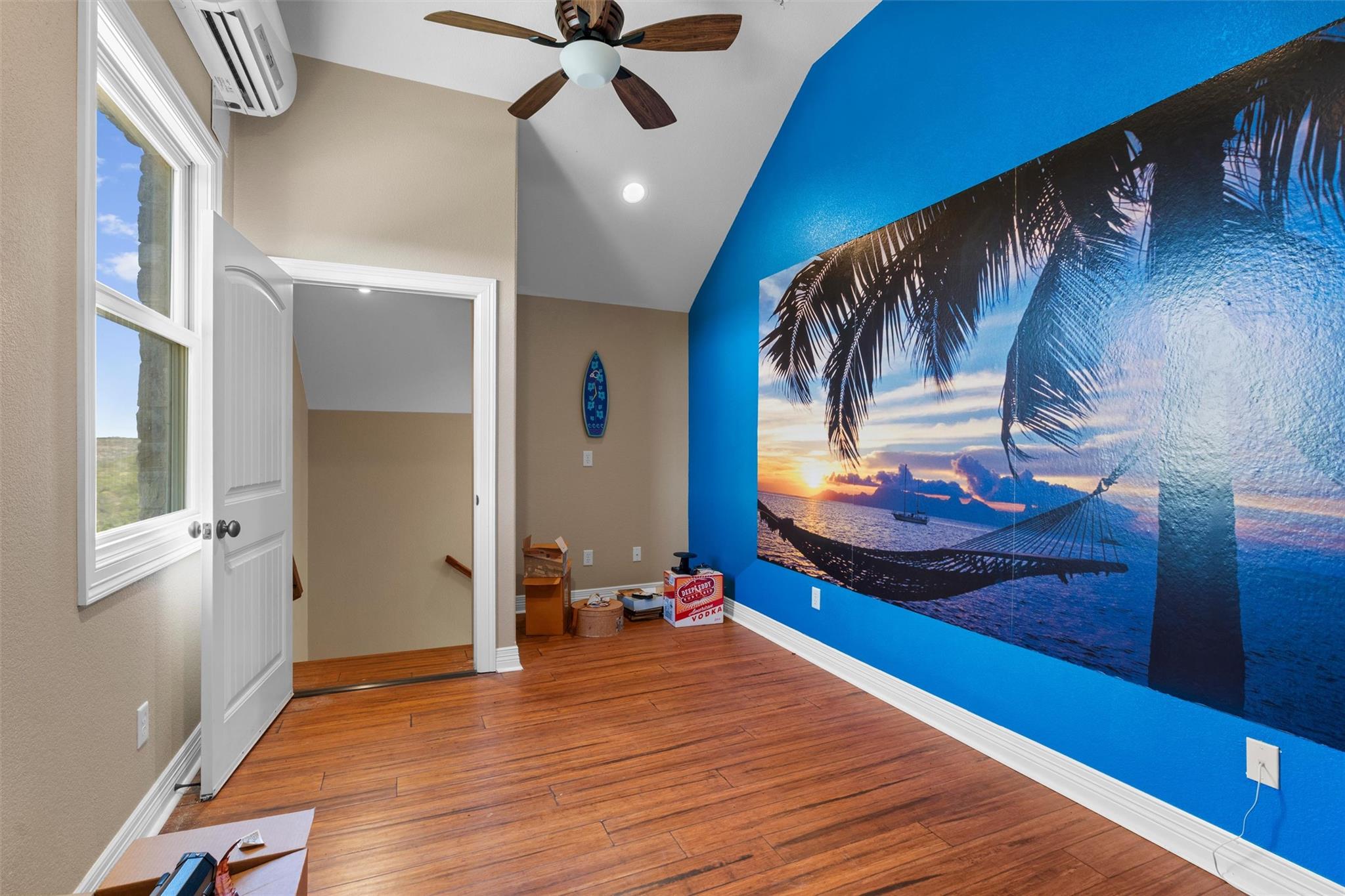 25003 Montana Creek Xing, Marble Falls, TX 78654