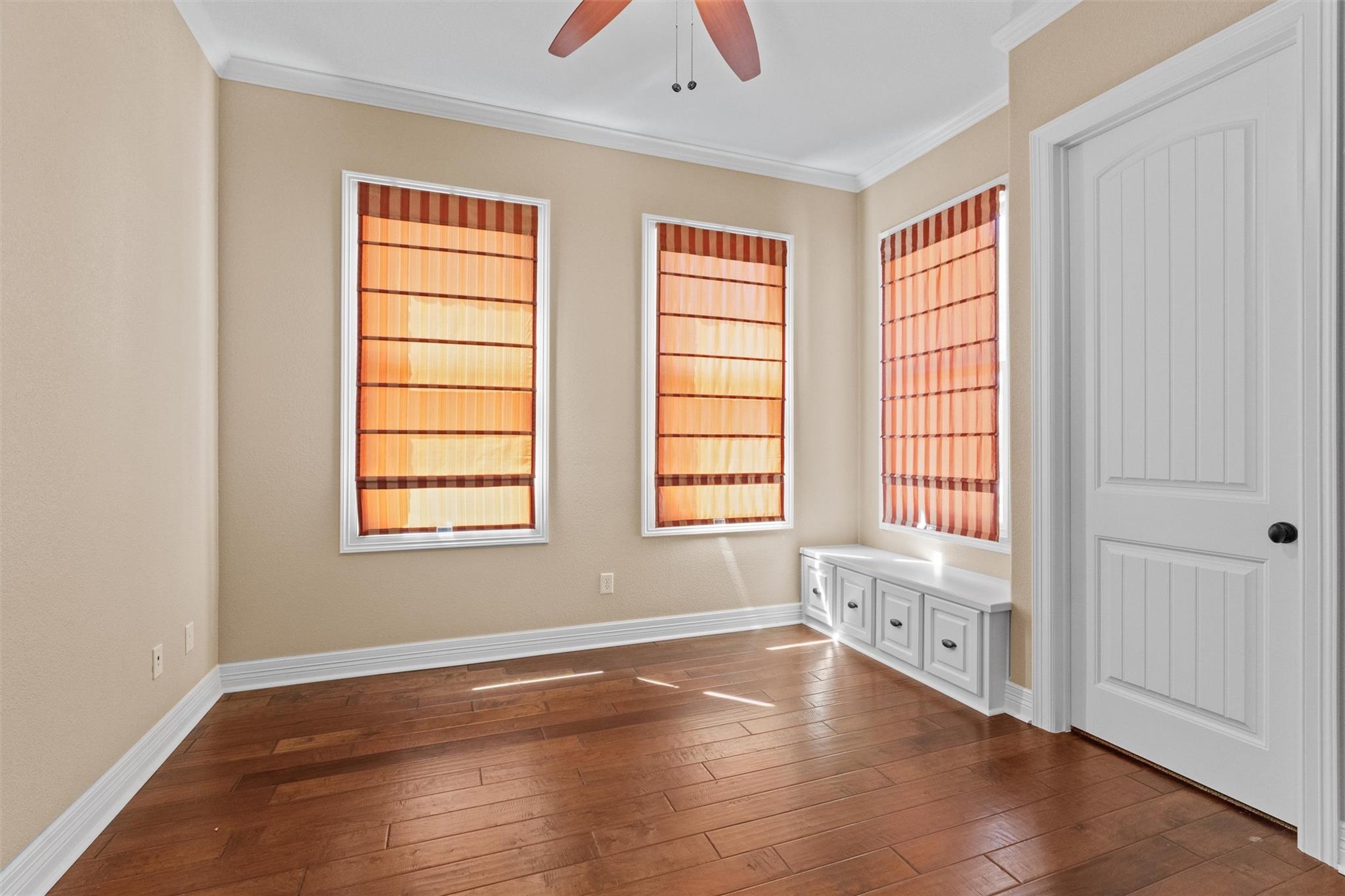 25003 Montana Creek Xing, Marble Falls, TX 78654