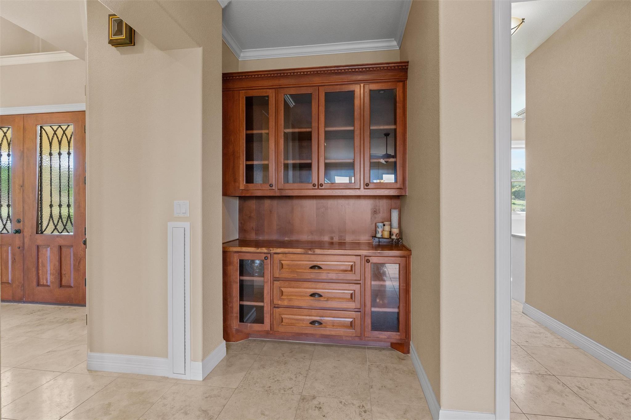 25003 Montana Creek Xing, Marble Falls, TX 78654