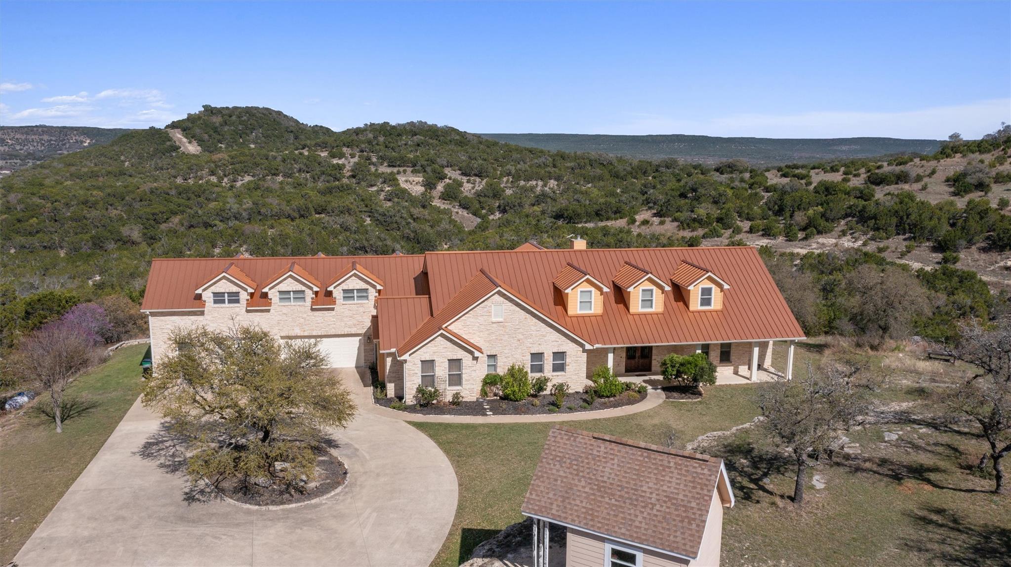 25003 Montana Creek Xing, Marble Falls, TX 78654