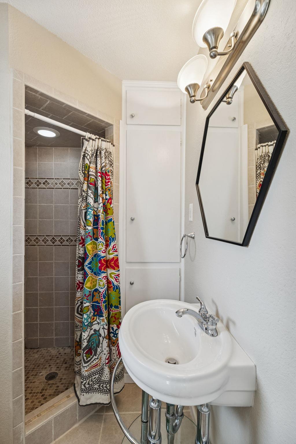 119 Robin Rd, Marble Falls, TX 78654