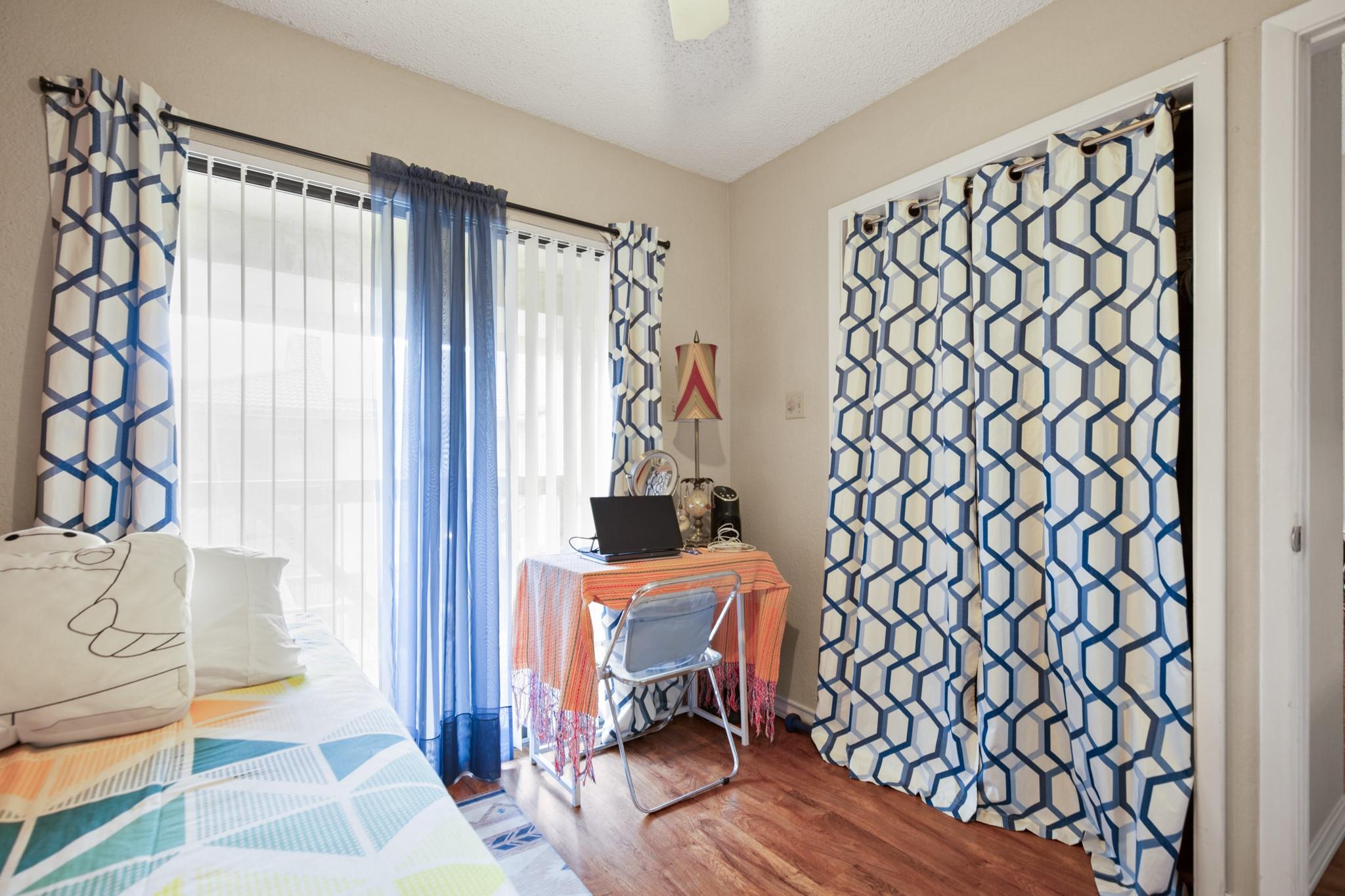 806 W 24th St # 323, Austin, TX 78705