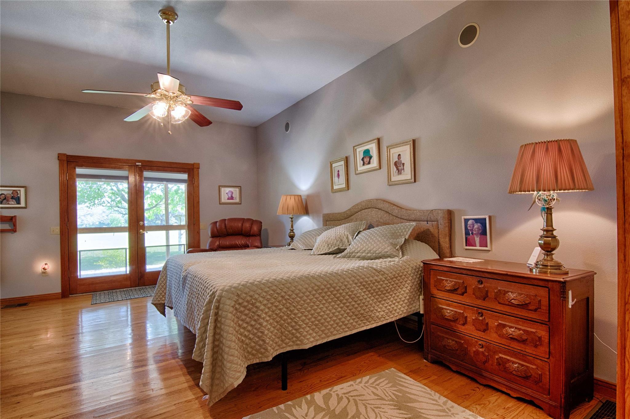 7755 FM 1295, Moulton, TX 77975