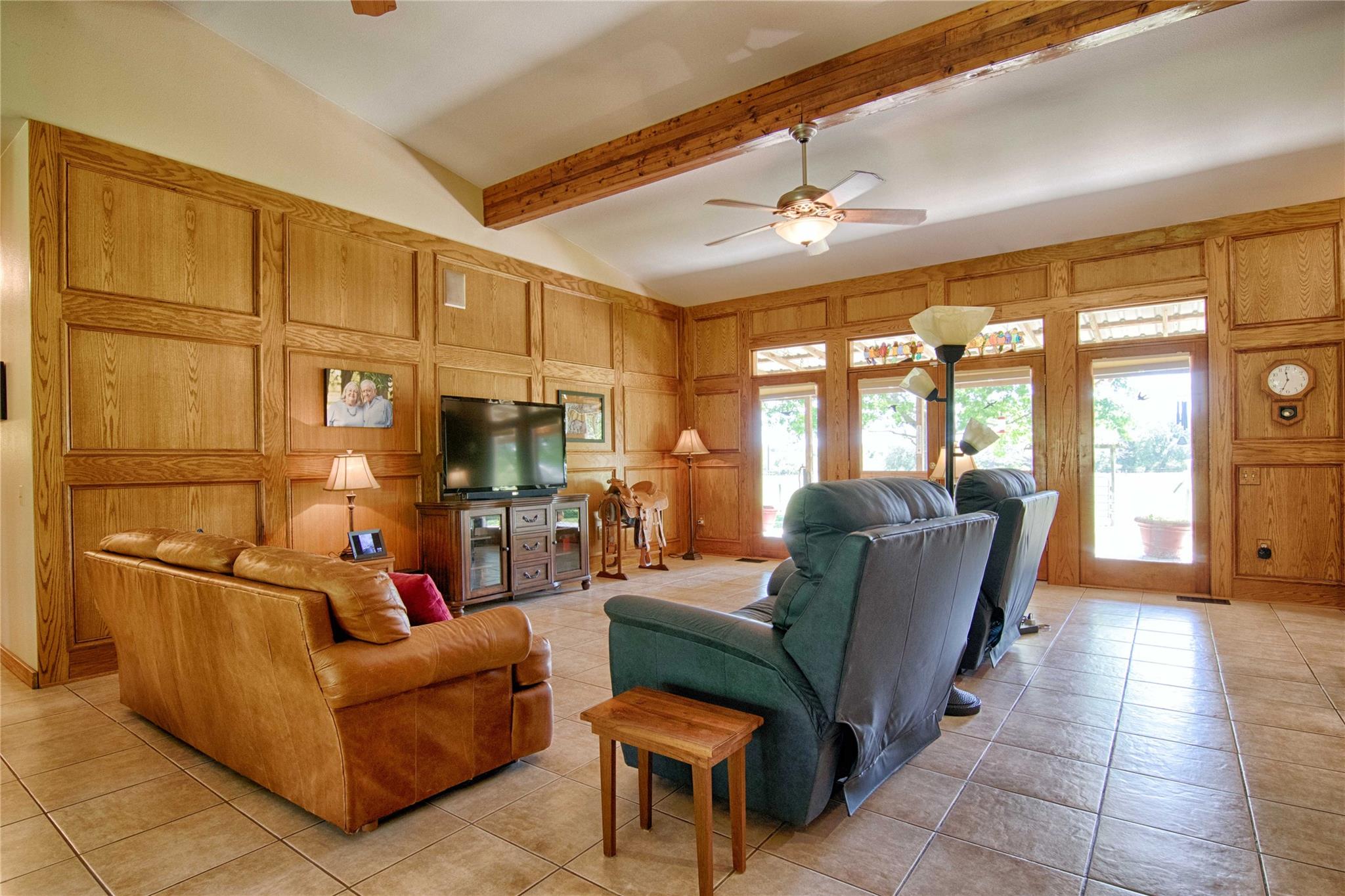 7755 FM 1295, Moulton, TX 77975