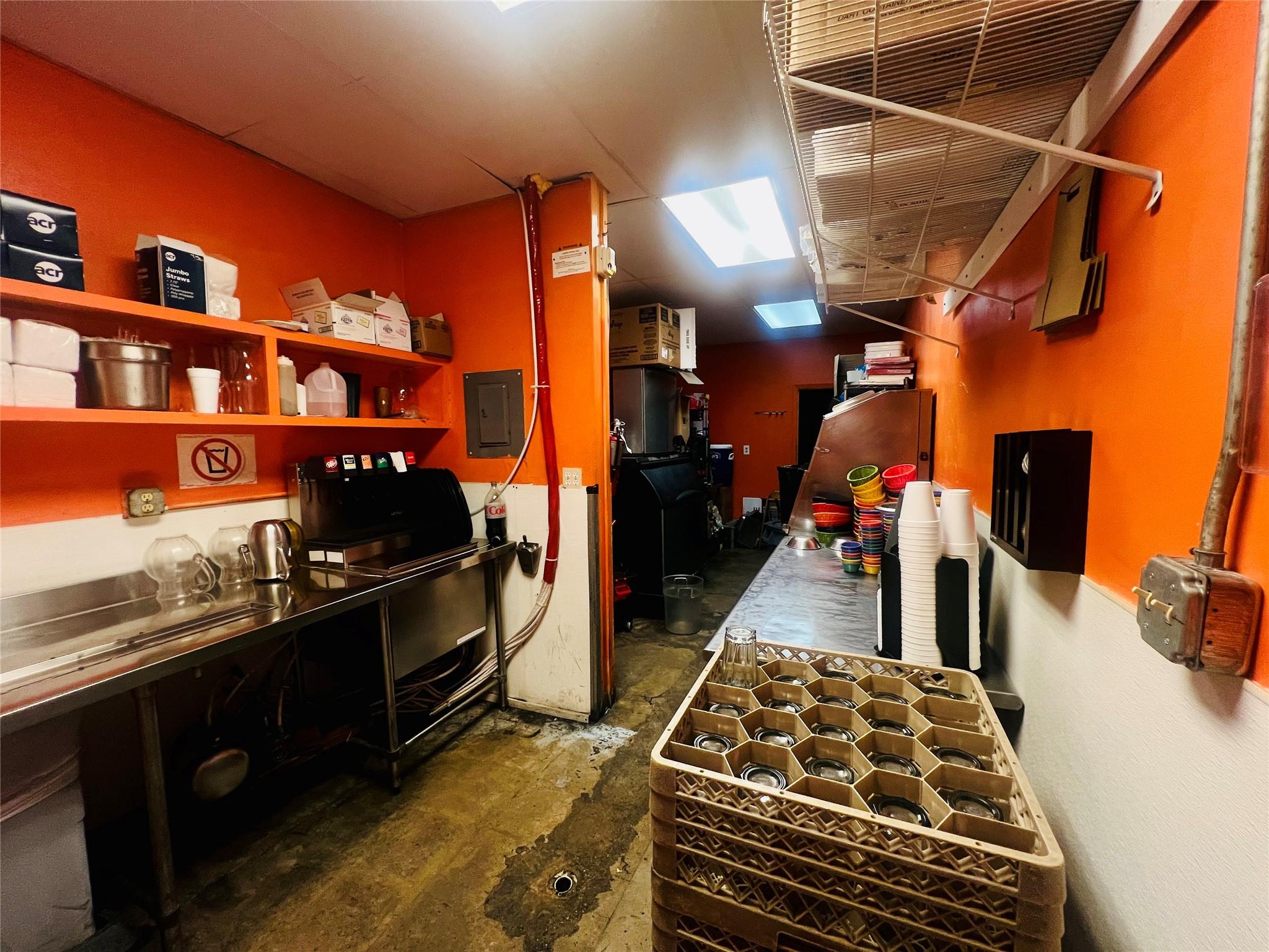 403 N Jefferson St, La Grange, TX 78945