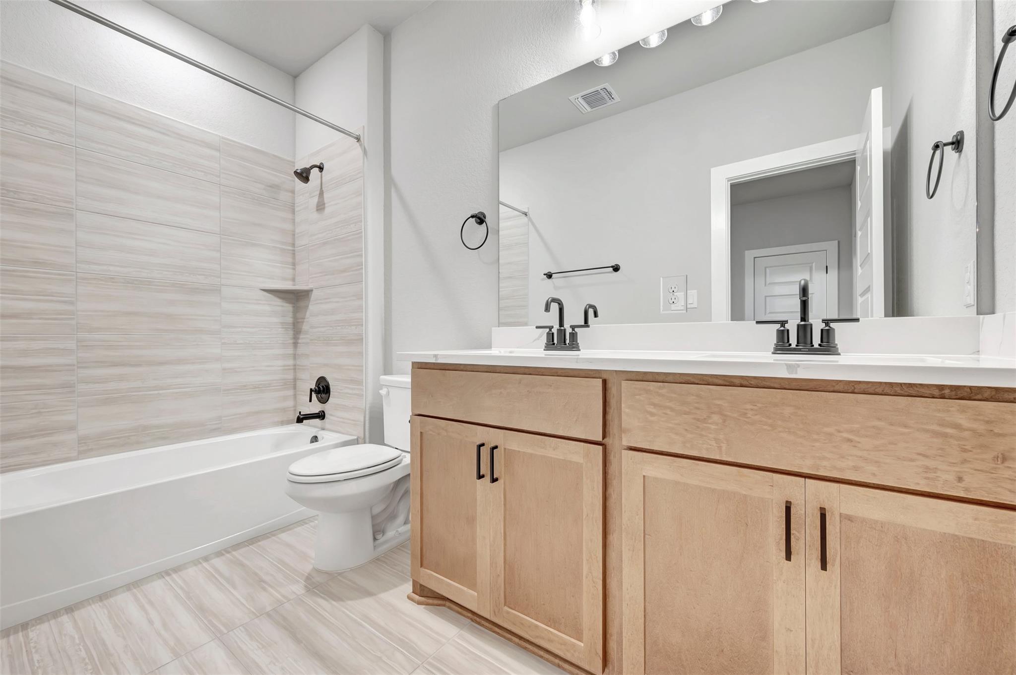 144 Bishop Wood Rd, Dripping Springs, TX 78620