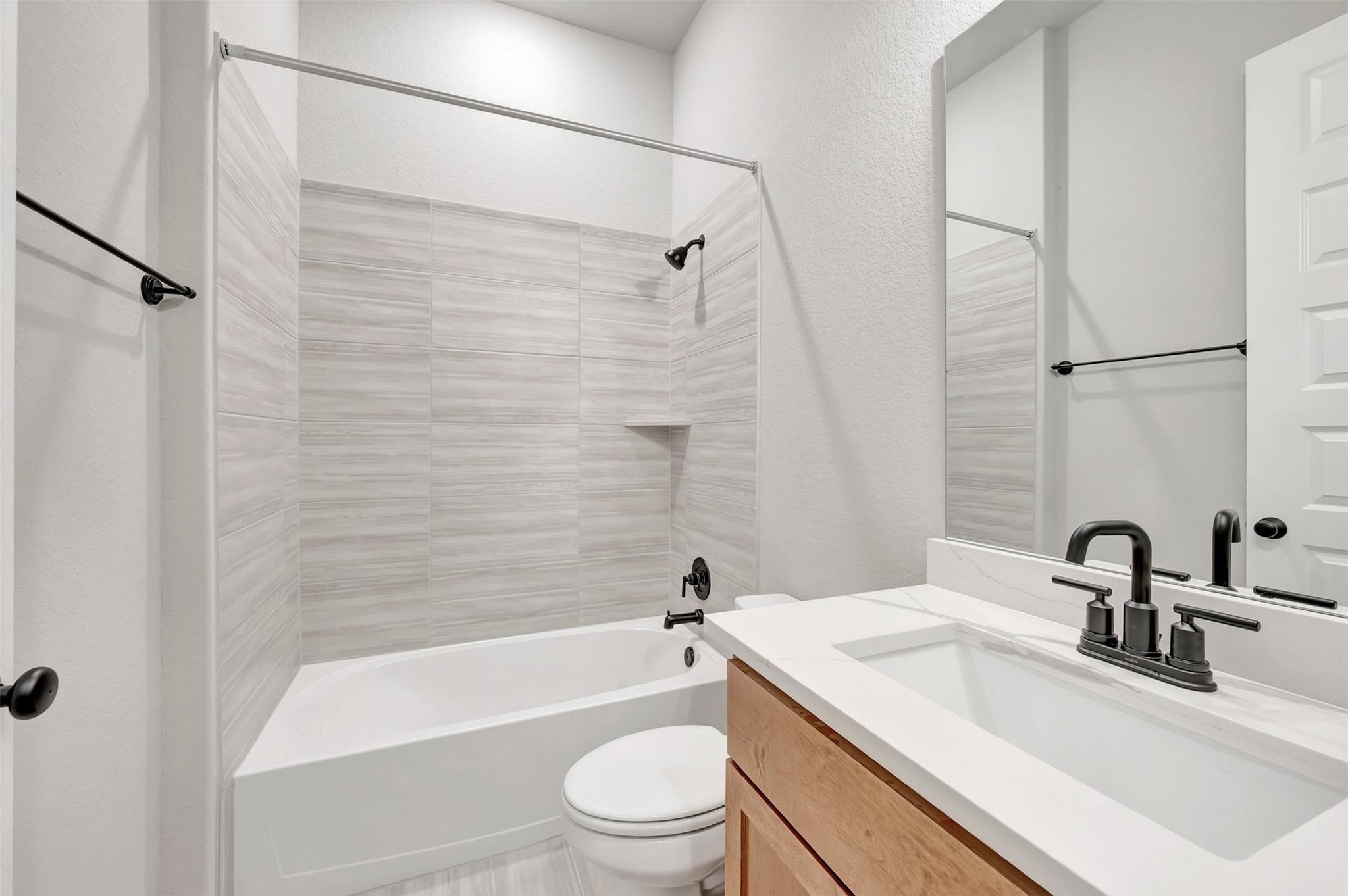 144 Bishop Wood Rd, Dripping Springs, TX 78620