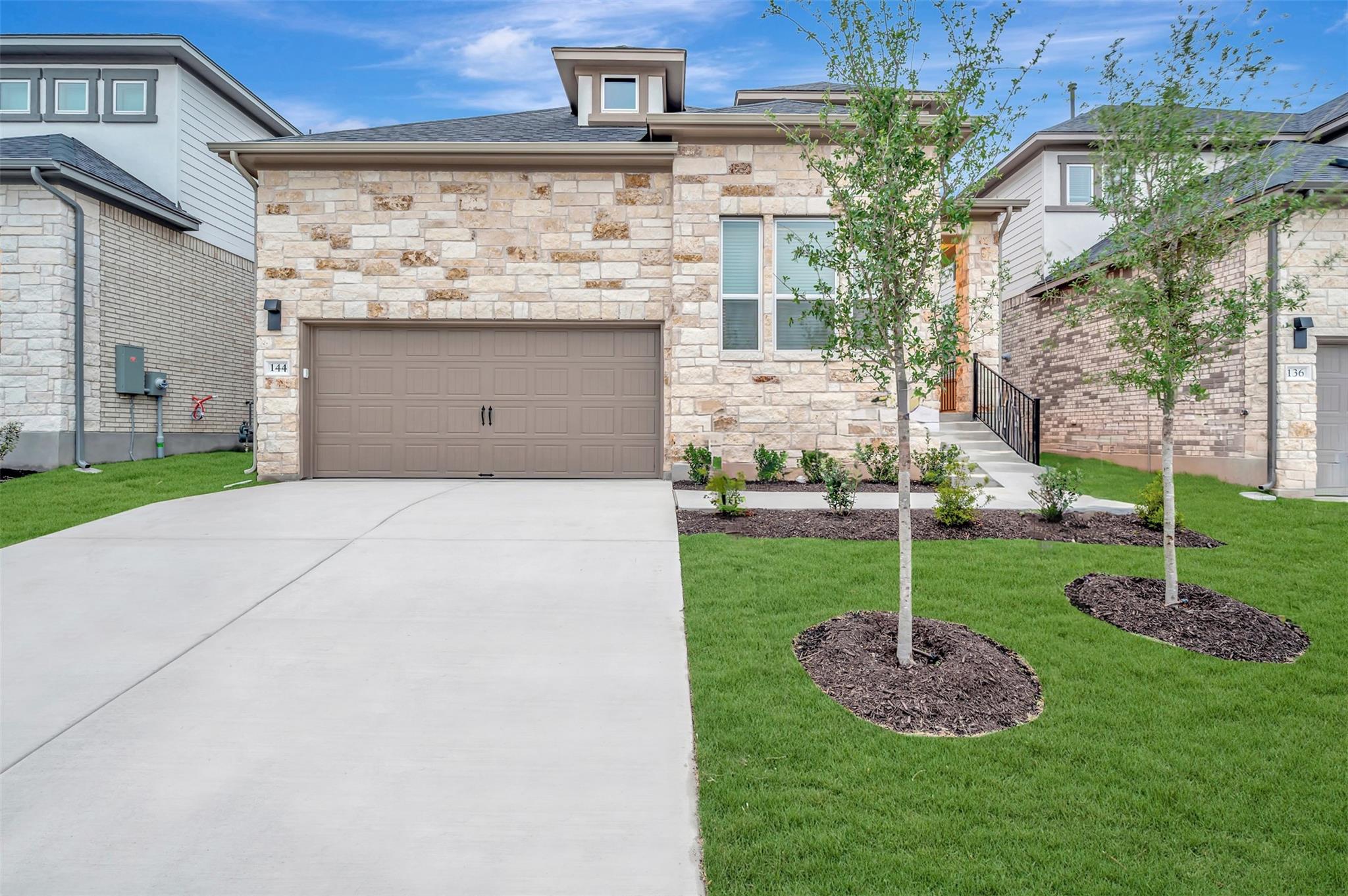 144 Bishop Wood Rd, Dripping Springs, TX 78620