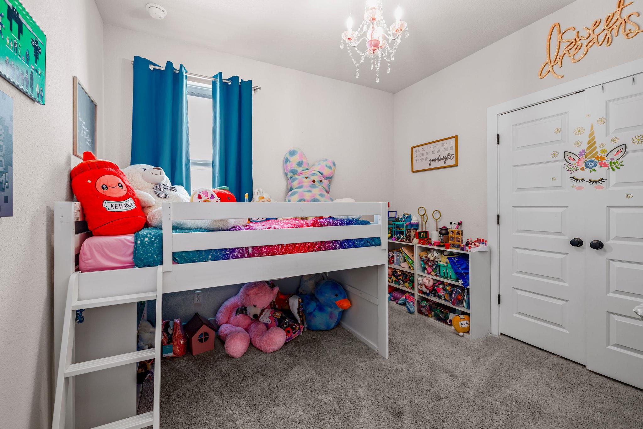 307 Gray Fox Loop, Hutto, TX 78634