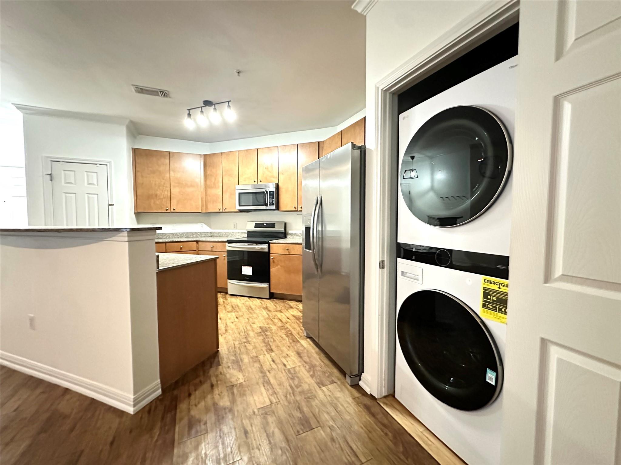 2502 Leon St # 201, Austin, TX 78705