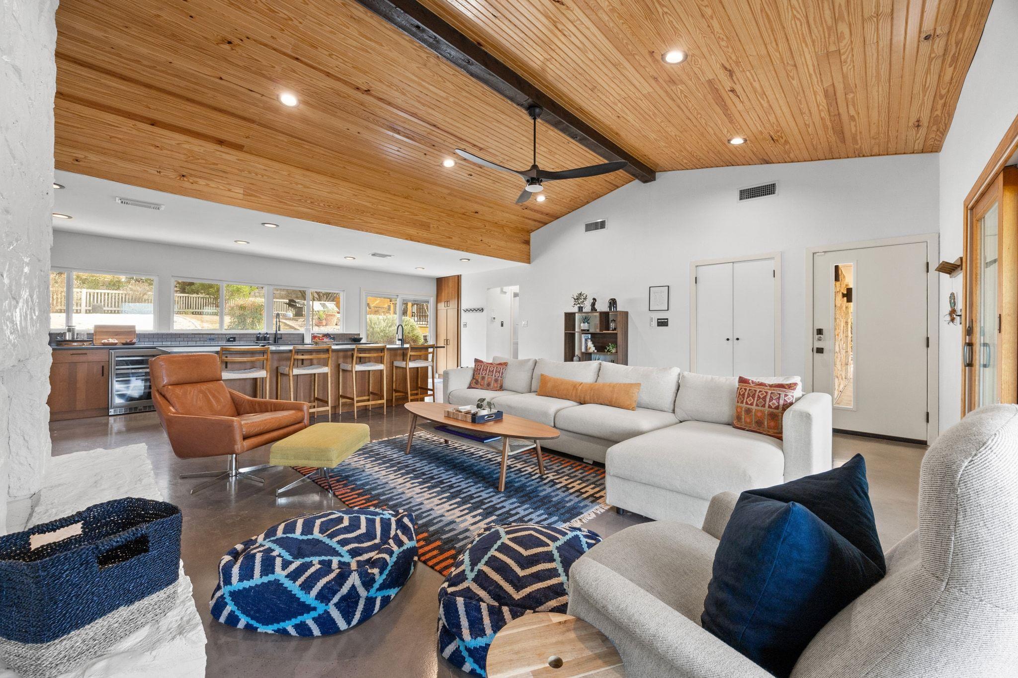 3807 Cedar Gln, Lago Vista, TX 78645