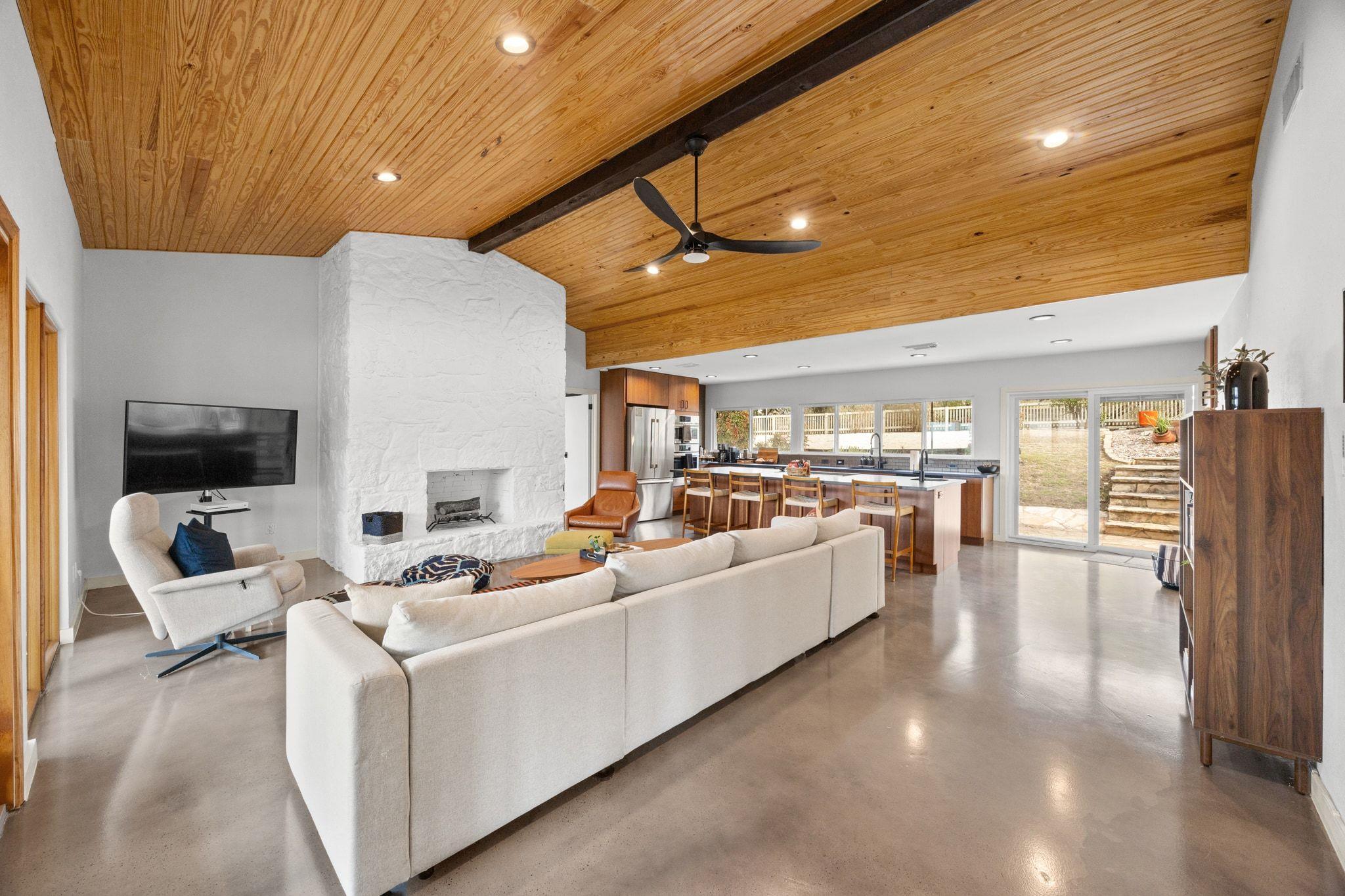 3807 Cedar Gln, Lago Vista, TX 78645