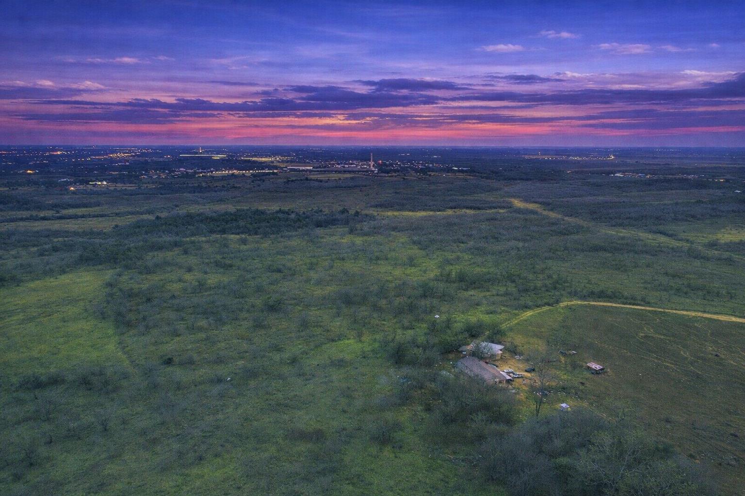 13802 Hokanson Rd, Del Valle, TX 78617