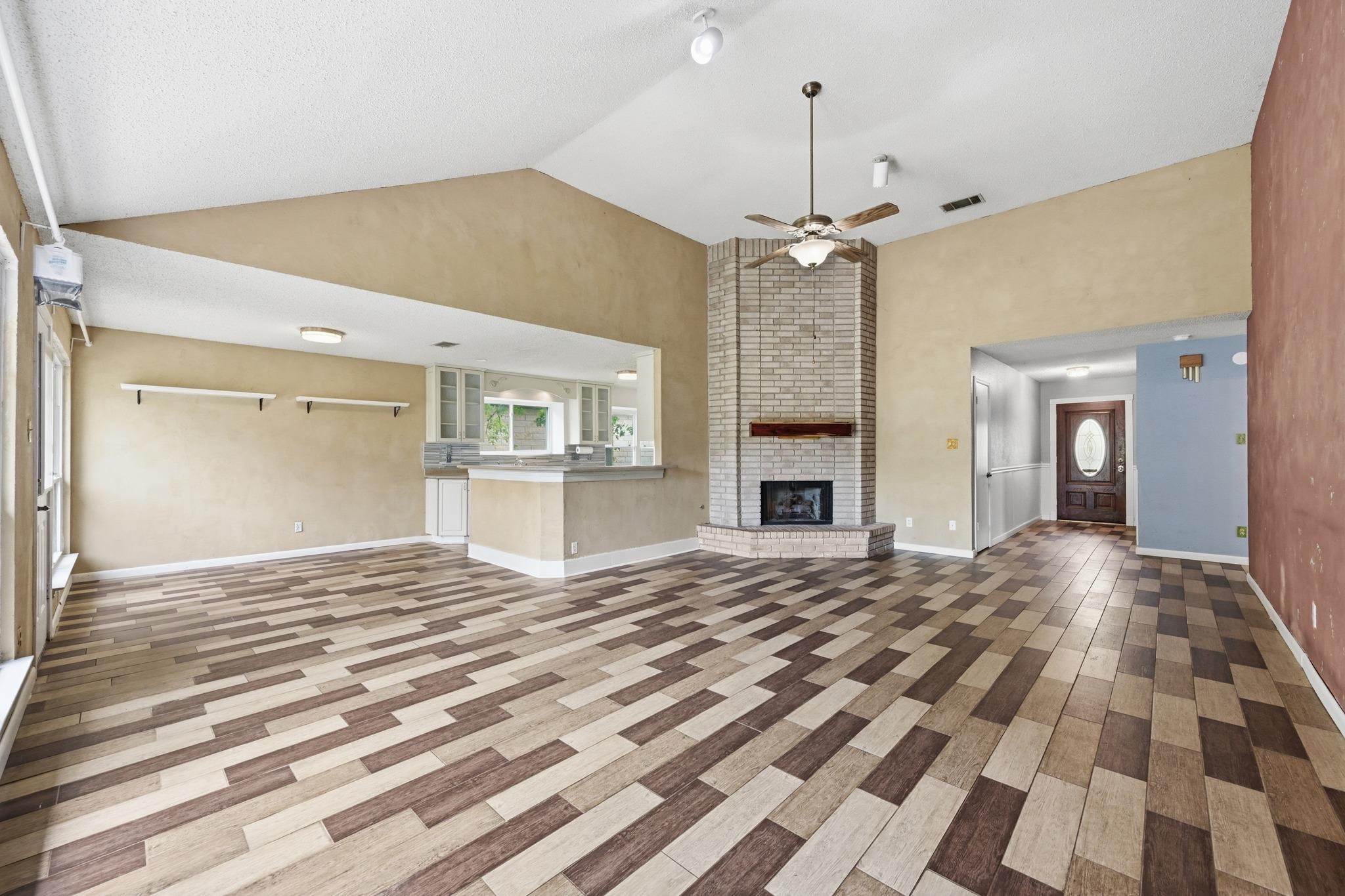 16415 Lone Wolf Dr, Leander, TX 78641