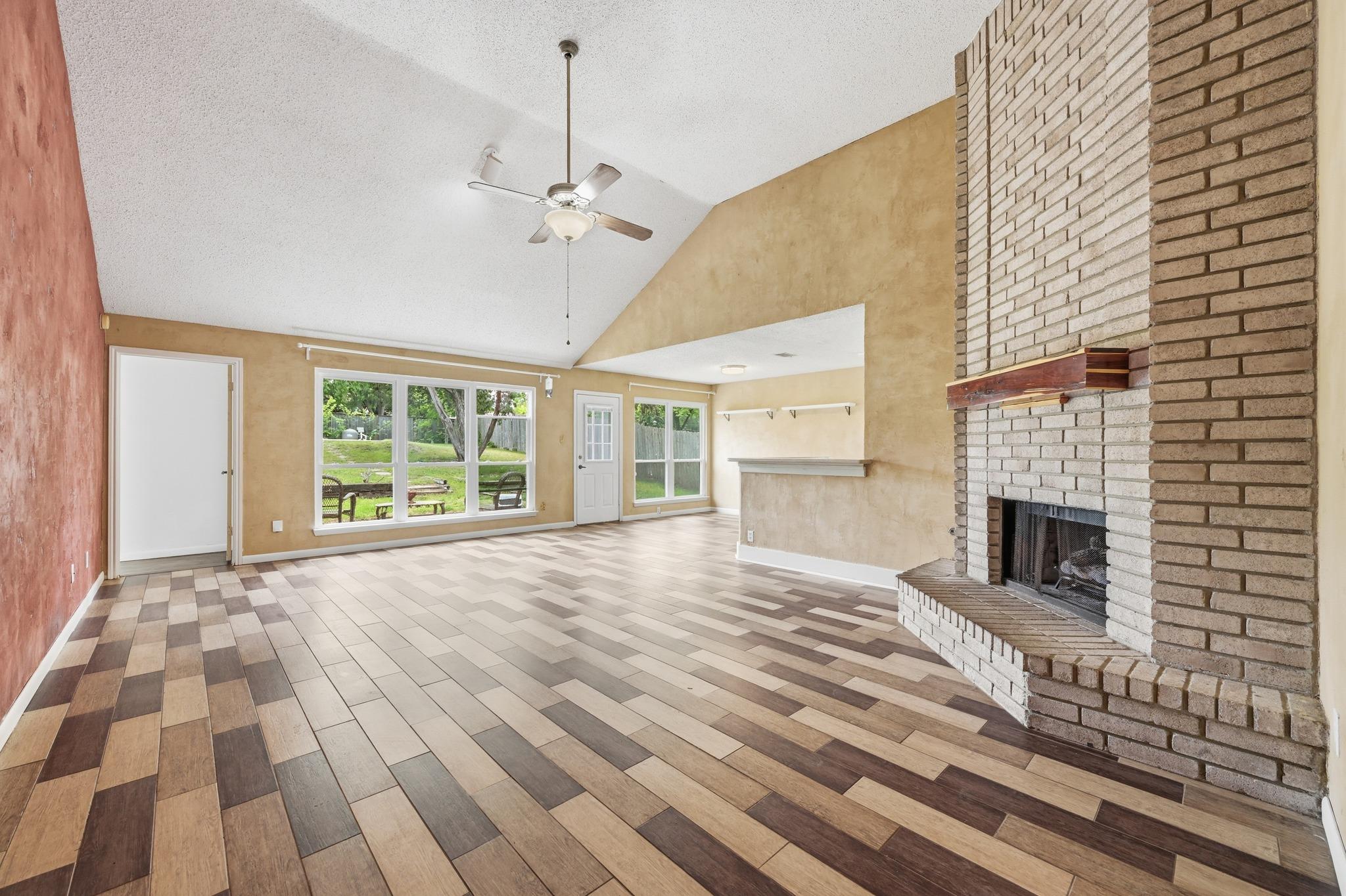 16415 Lone Wolf Dr, Leander, TX 78641