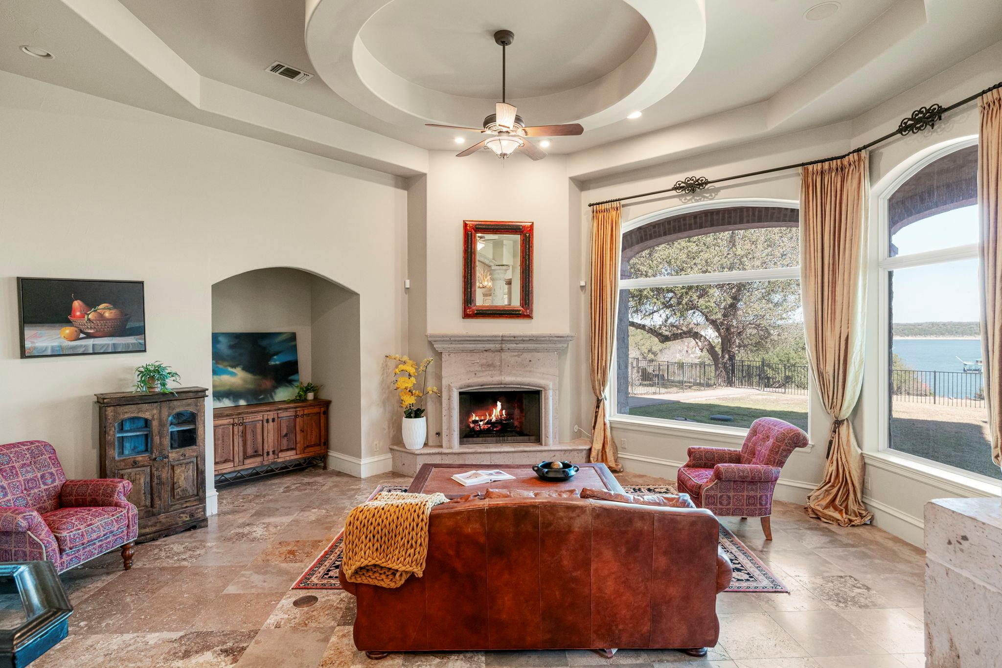 401 Brooks Hollow Rd, Lakeway, TX 78734