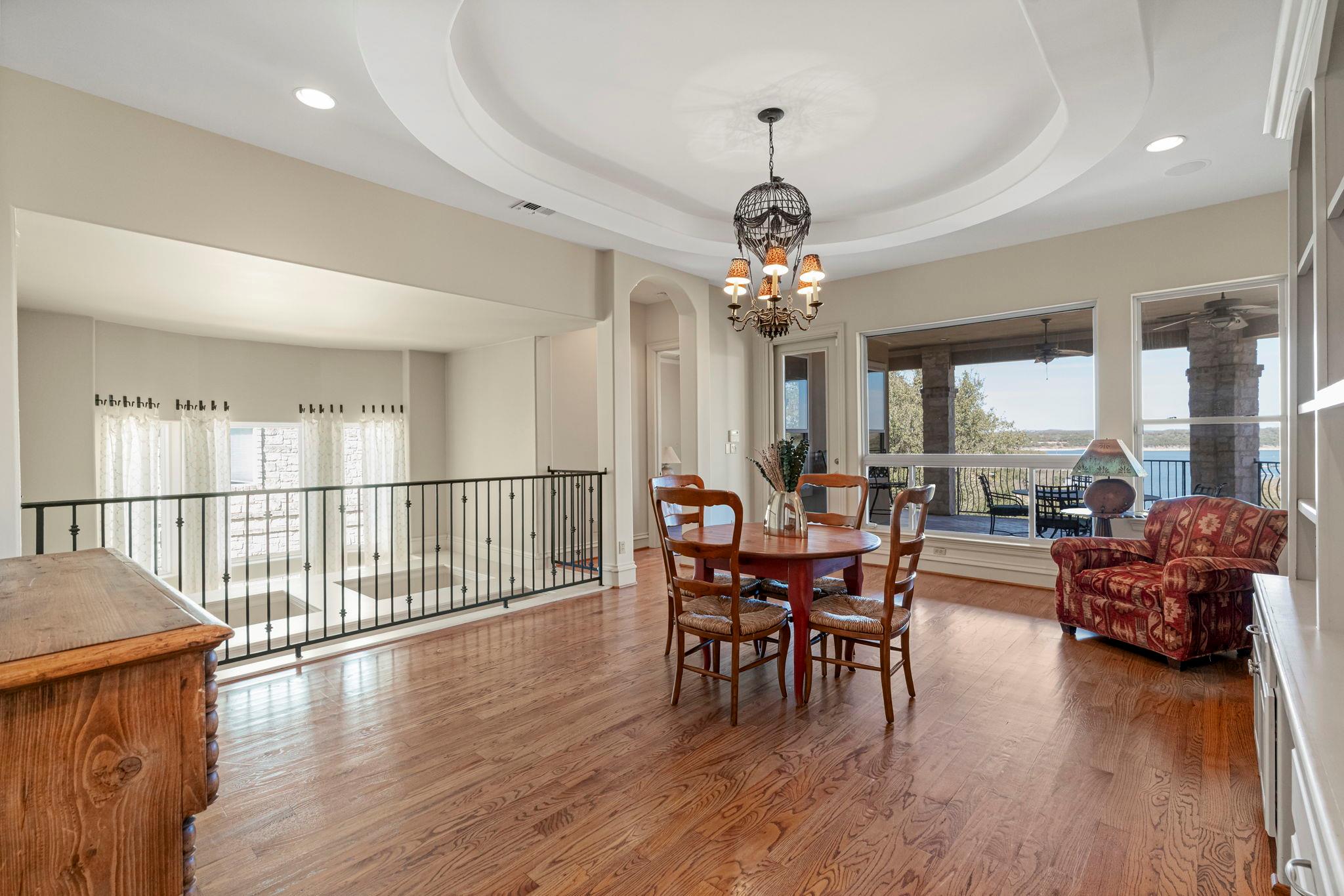 401 Brooks Hollow Rd, Lakeway, TX 78734