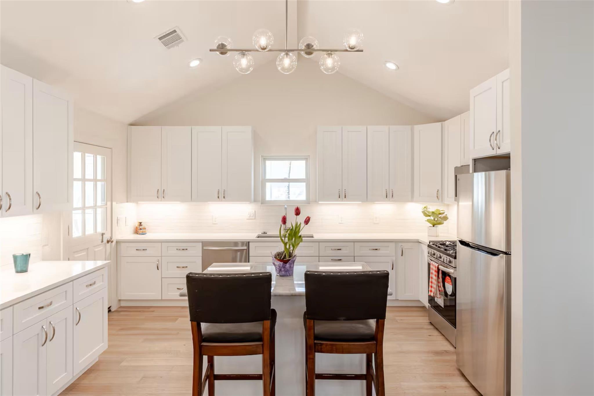 605 Wilmes Dr # 1, Austin, TX 78752