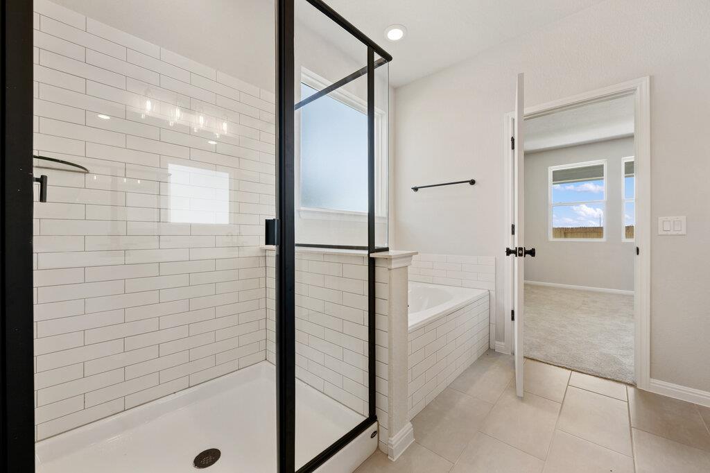 9801 Serene Bliss Ln, Buda, TX 78610