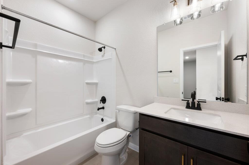 9801 Serene Bliss Ln, Buda, TX 78610