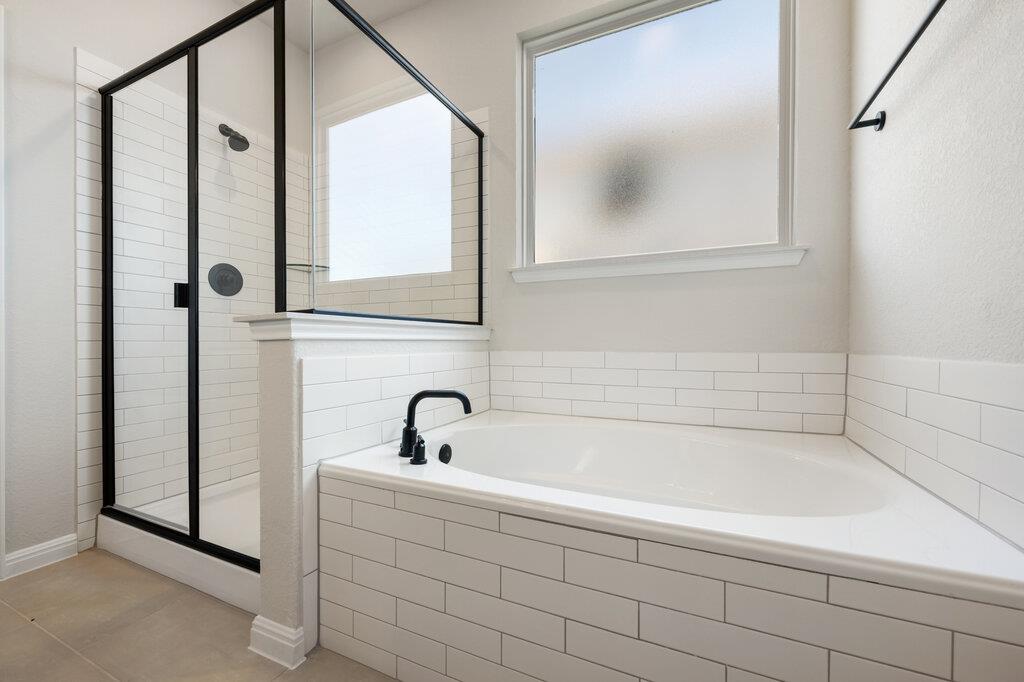 9801 Serene Bliss Ln, Buda, TX 78610