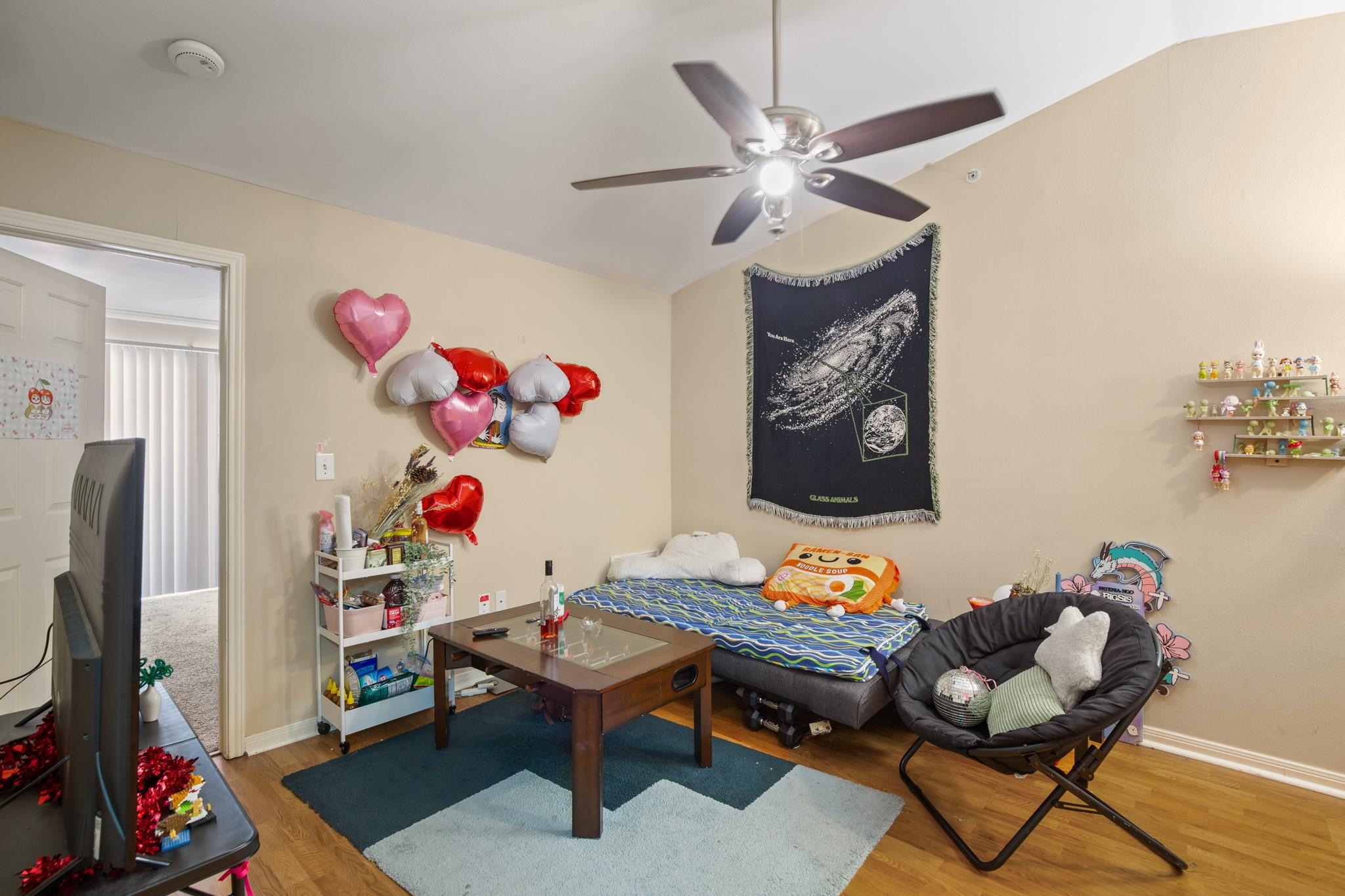 501 W 26th St # 304, Austin, TX 78705