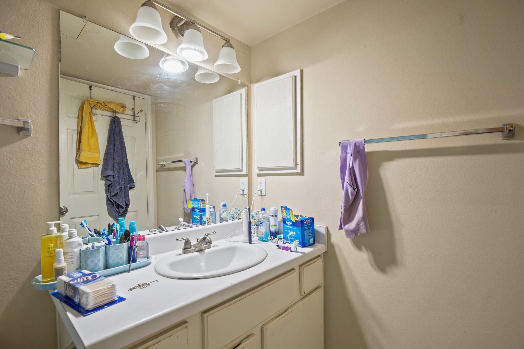 501 W 26th St # 304, Austin, TX 78705