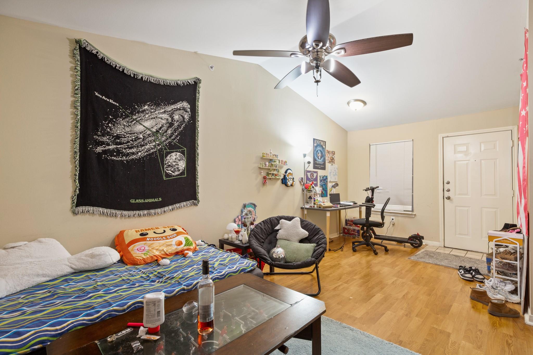 501 W 26th St # 304, Austin, TX 78705