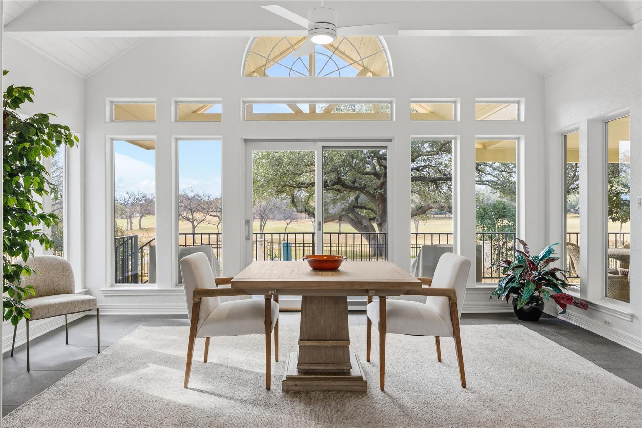 700 Shadow Hill Rd, Horseshoe Bay, TX 78657