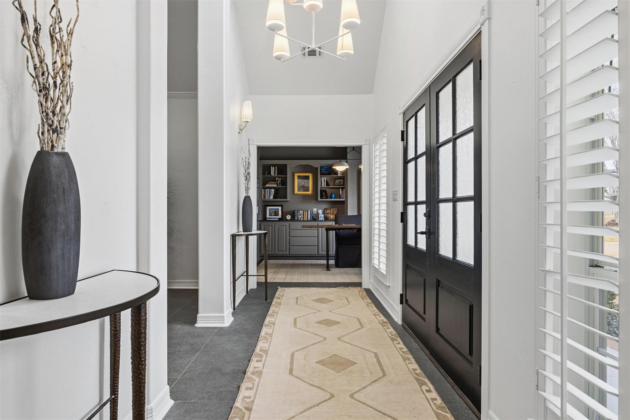 700 Shadow Hill Rd, Horseshoe Bay, TX 78657