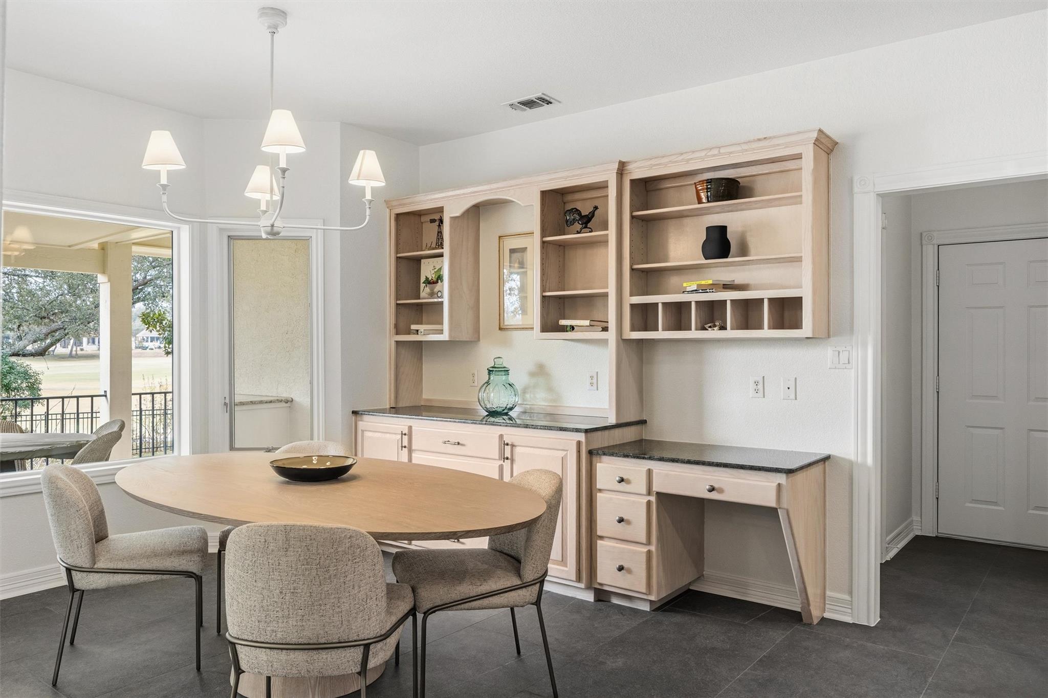 700 Shadow Hill Rd, Horseshoe Bay, TX 78657