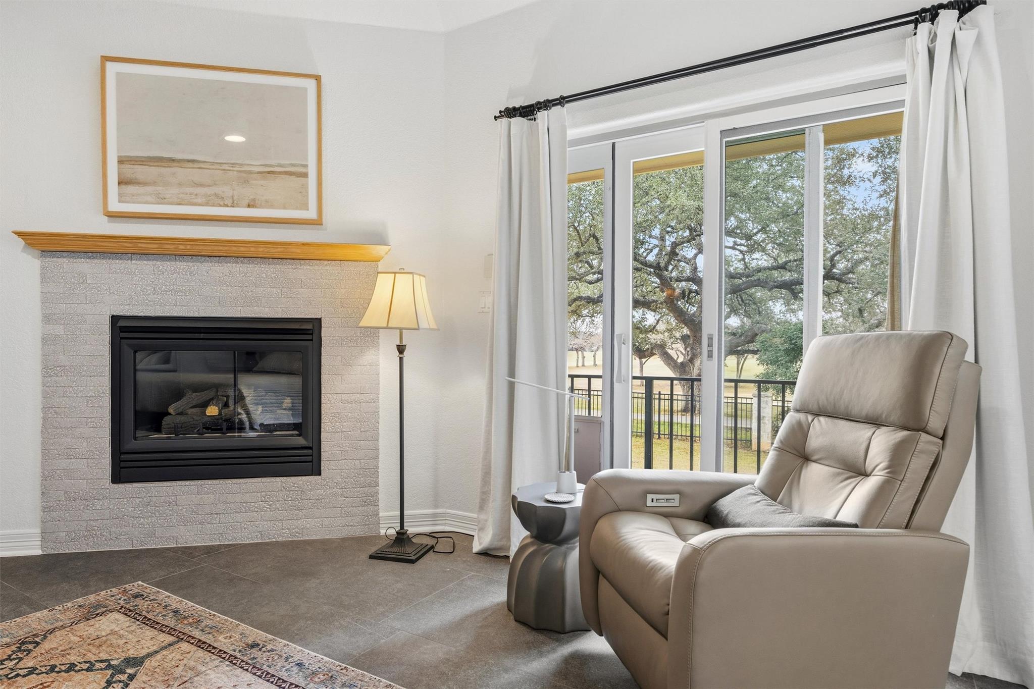 700 Shadow Hill Rd, Horseshoe Bay, TX 78657