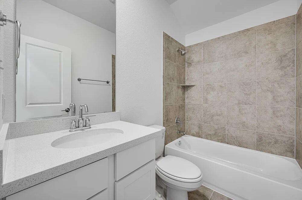 208 Childress St, Hutto, TX 78634