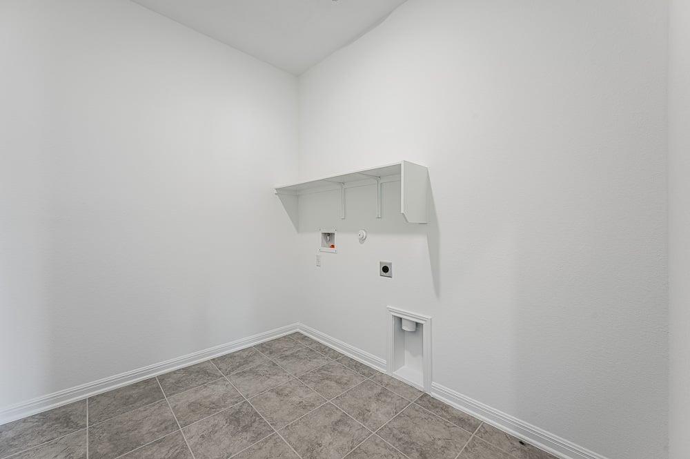 208 Childress St, Hutto, TX 78634