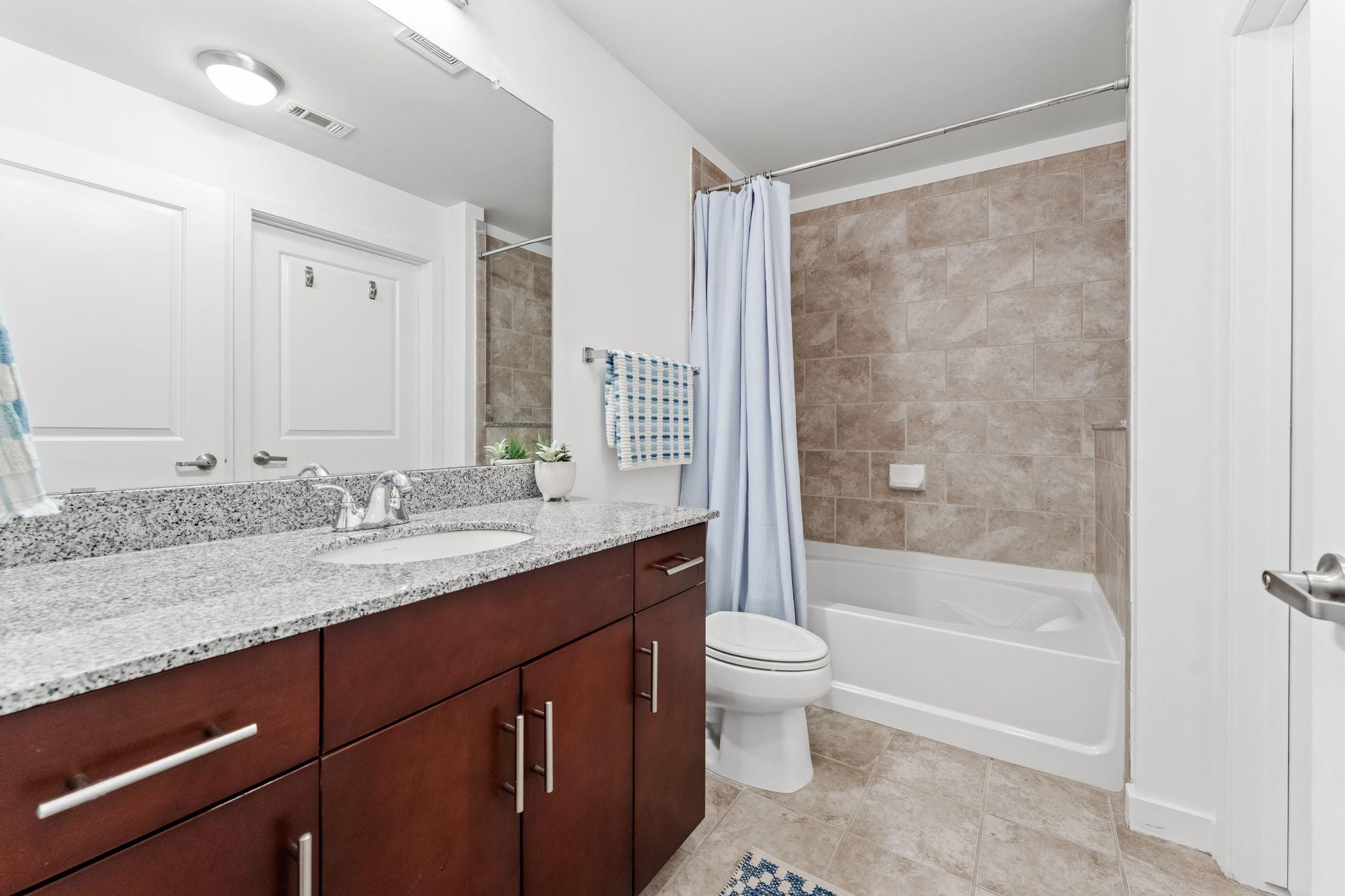 360 Nueces St # 3703, Austin, TX 78701