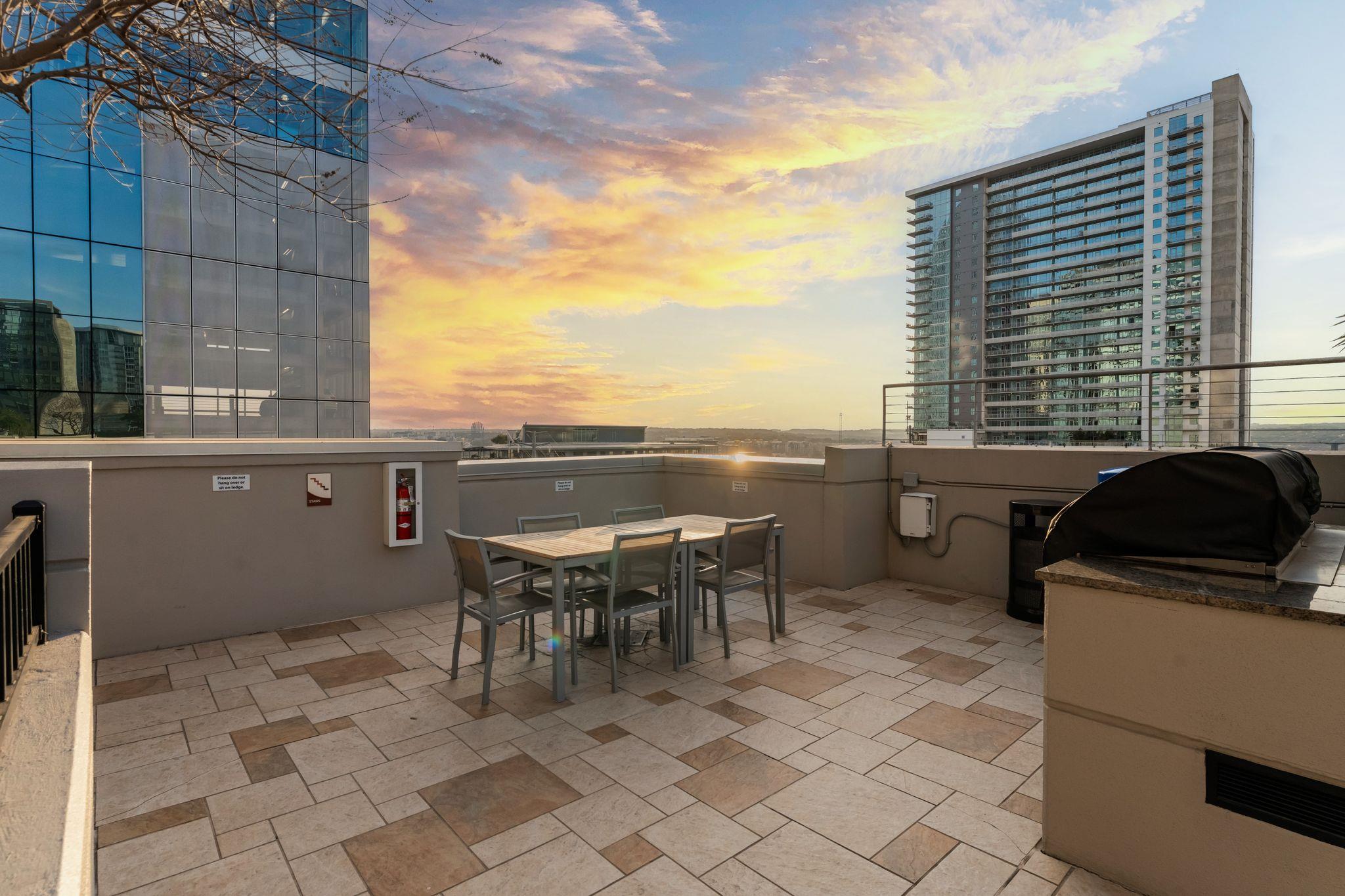 360 Nueces St # 3703, Austin, TX 78701