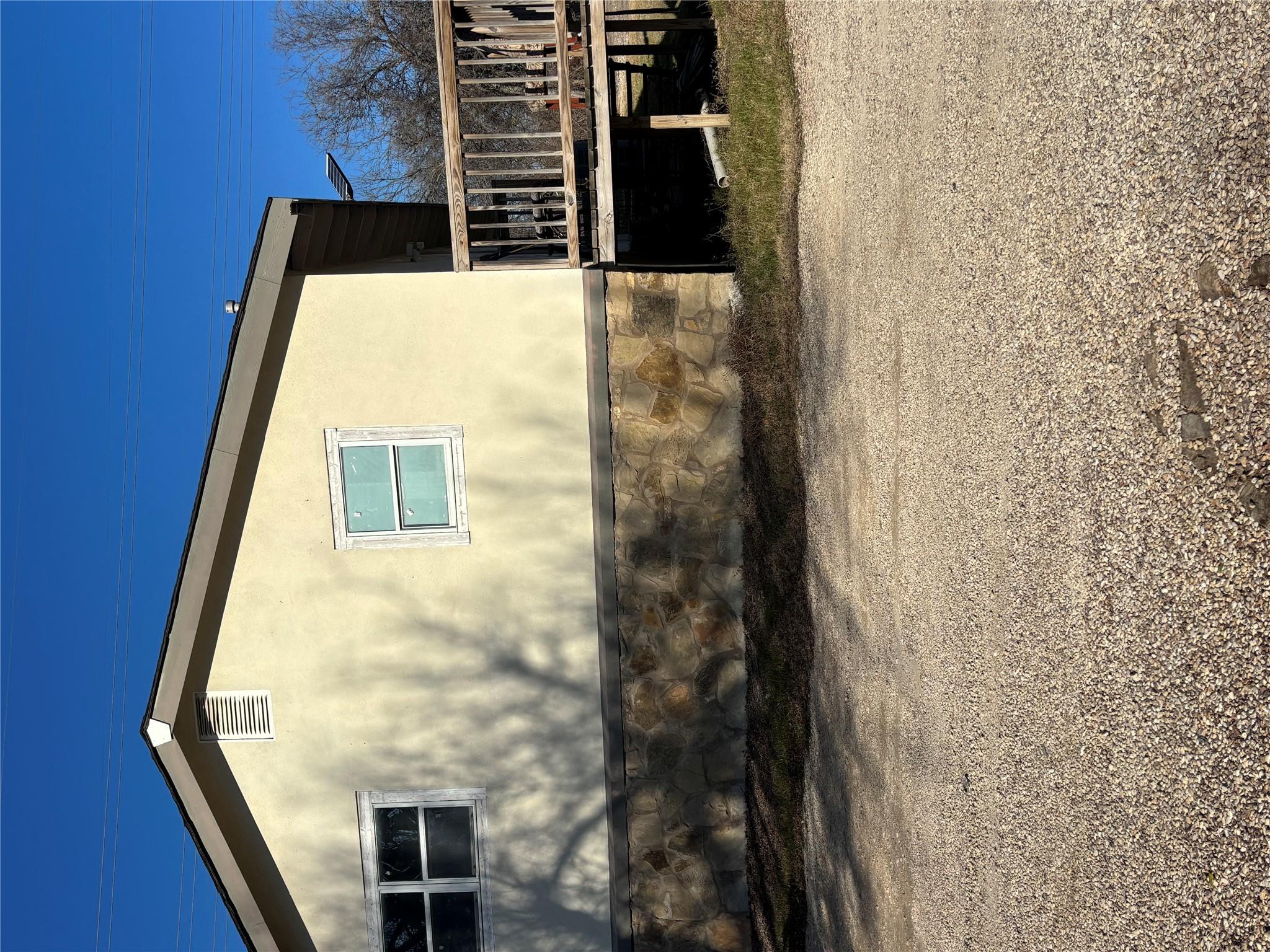 2214 Gardenia Dr, Austin, TX 78727