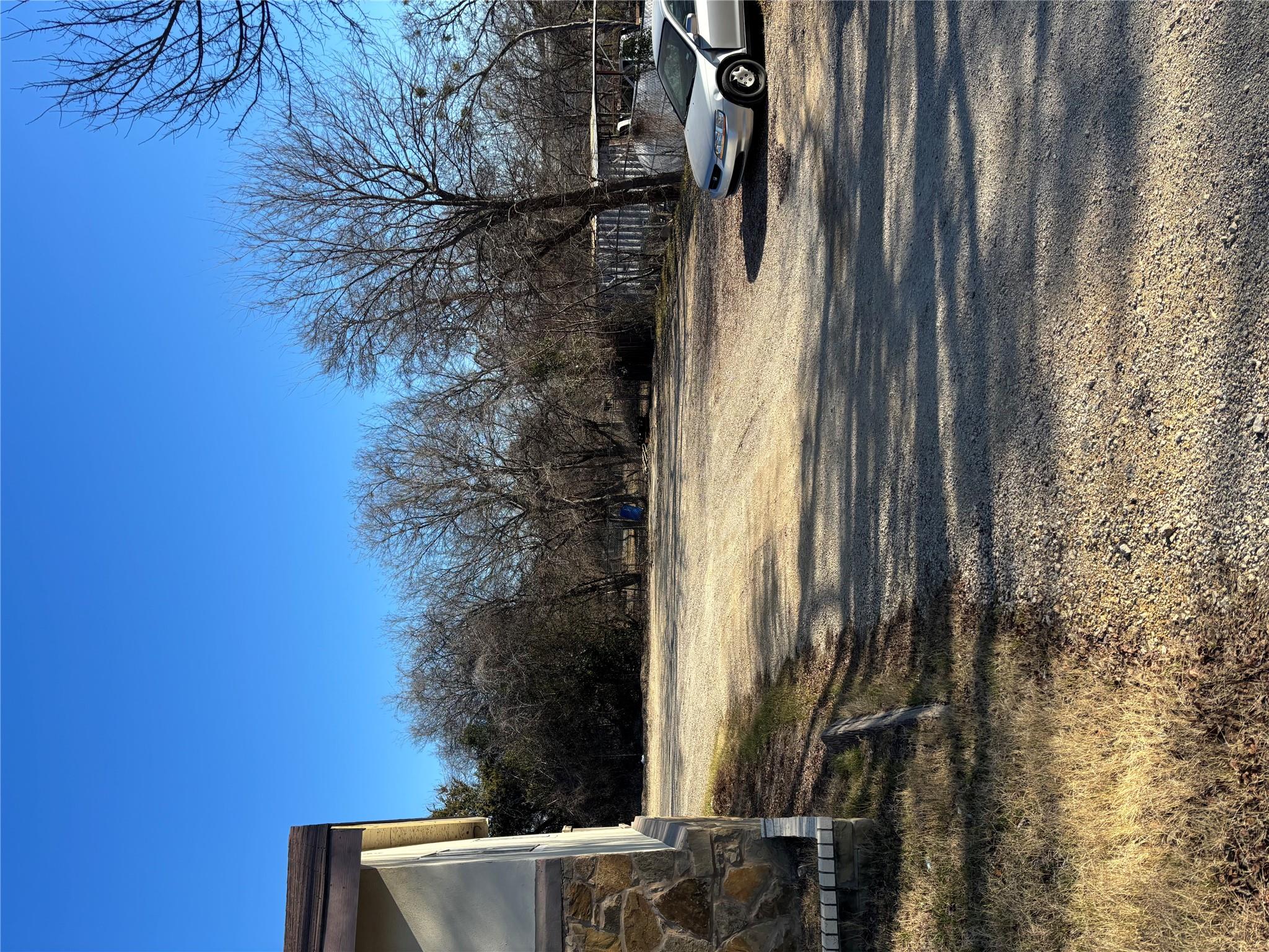 2214 Gardenia Dr, Austin, TX 78727